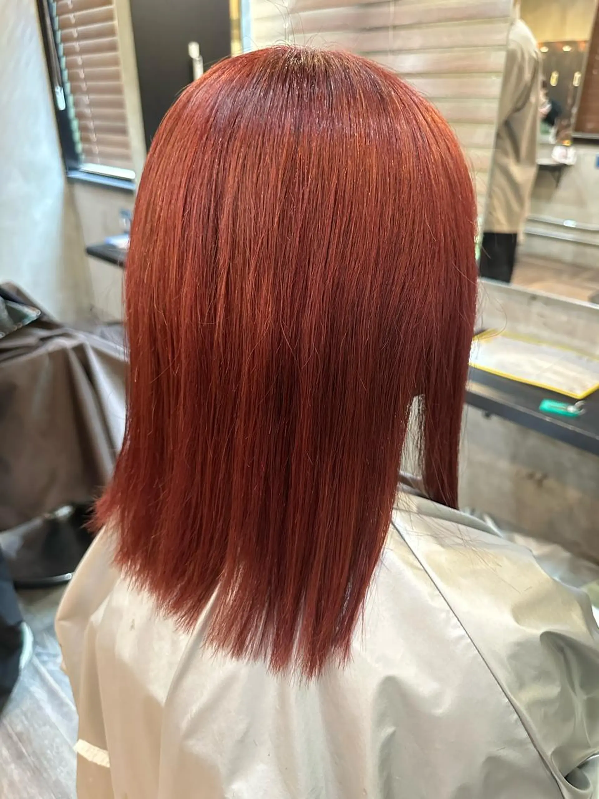 ミディアム カット ヘアカラー 宍倉 輝信のヘアスタイル