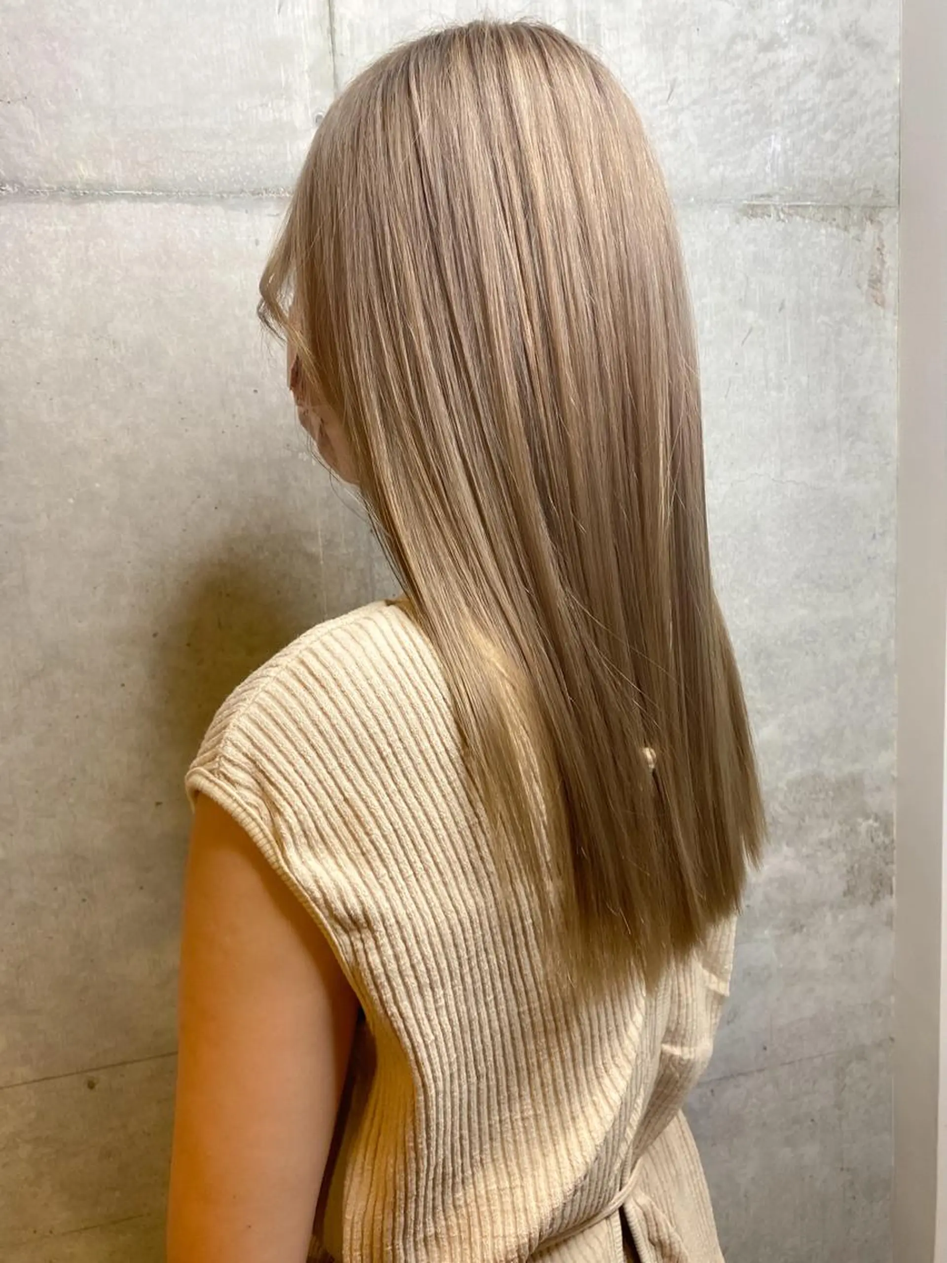 ロング カラー カット ヘアカラー 河原 楓樹のヘアスタイル