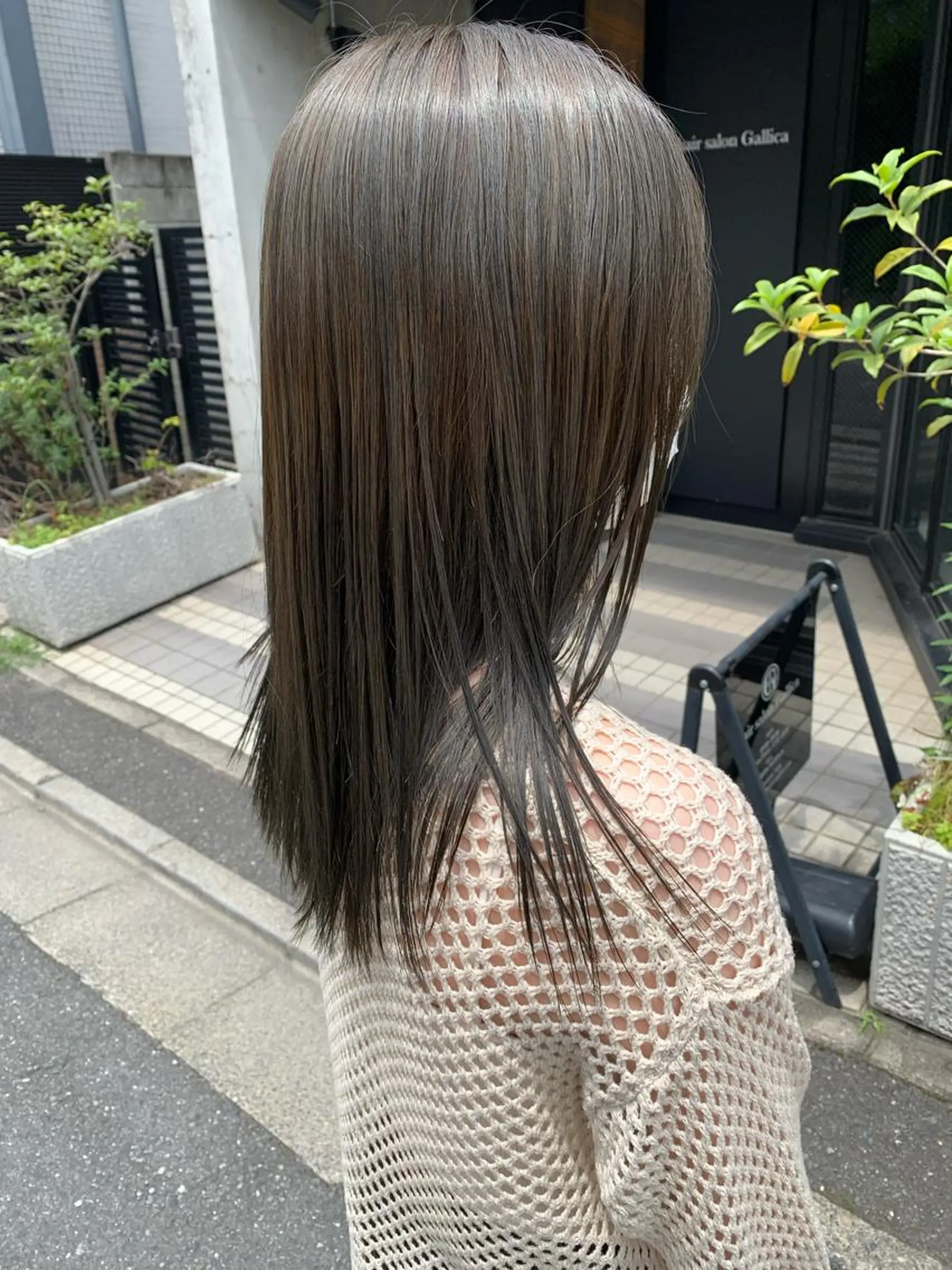 セミロング カラー ブリーチ 透明感カラー ブリーチなしカラー チバ タクミのヘアスタイル