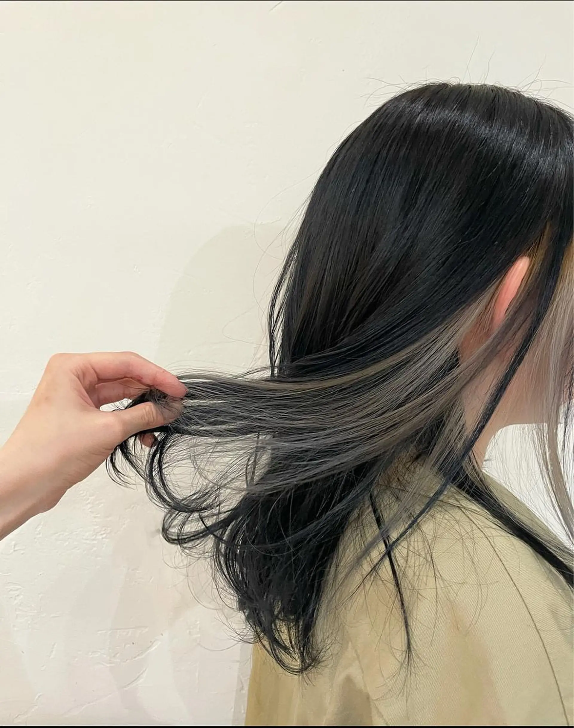 セミロング カラー ヘアアレンジ 黒髪 ブルーカラー ブルーブラック インナーカラー シルバー sherry/R 三川町　川口真里奈のヘアスタイル
