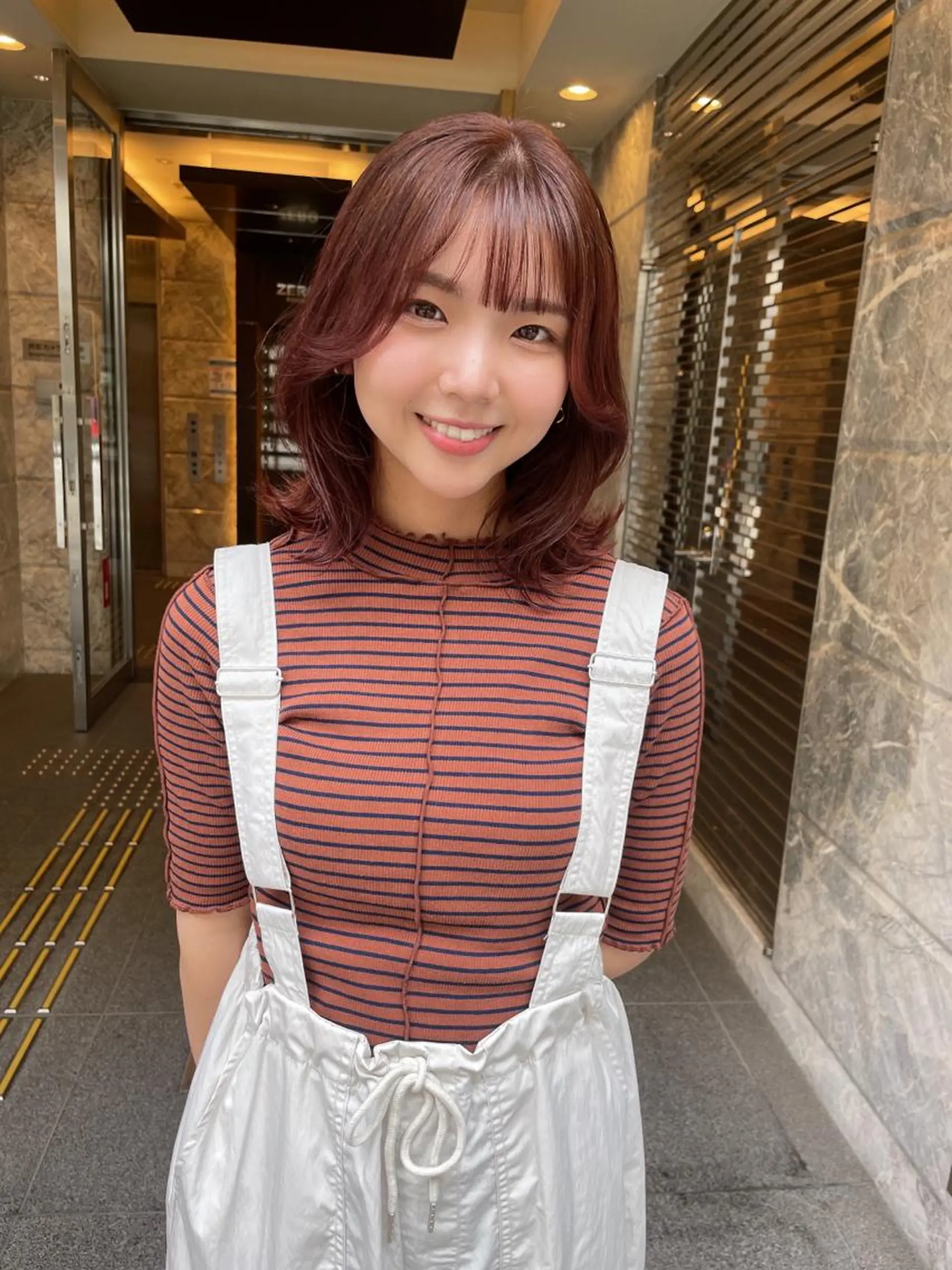 ミディアム ヘアカラー 🌸インナーカラー 🌸藤井春華のヘアスタイル