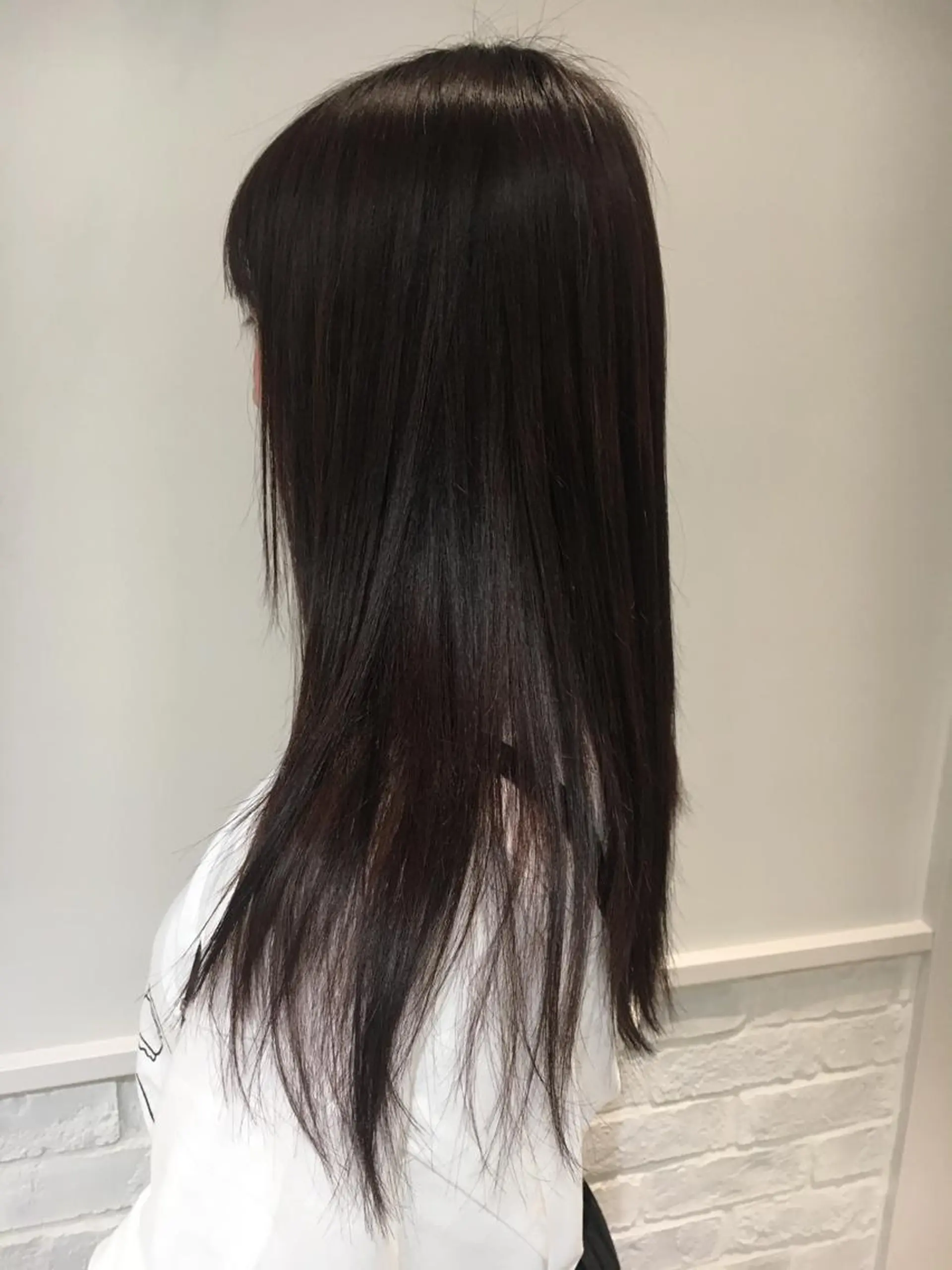 ロング カラー 江原 彩華のヘアスタイル