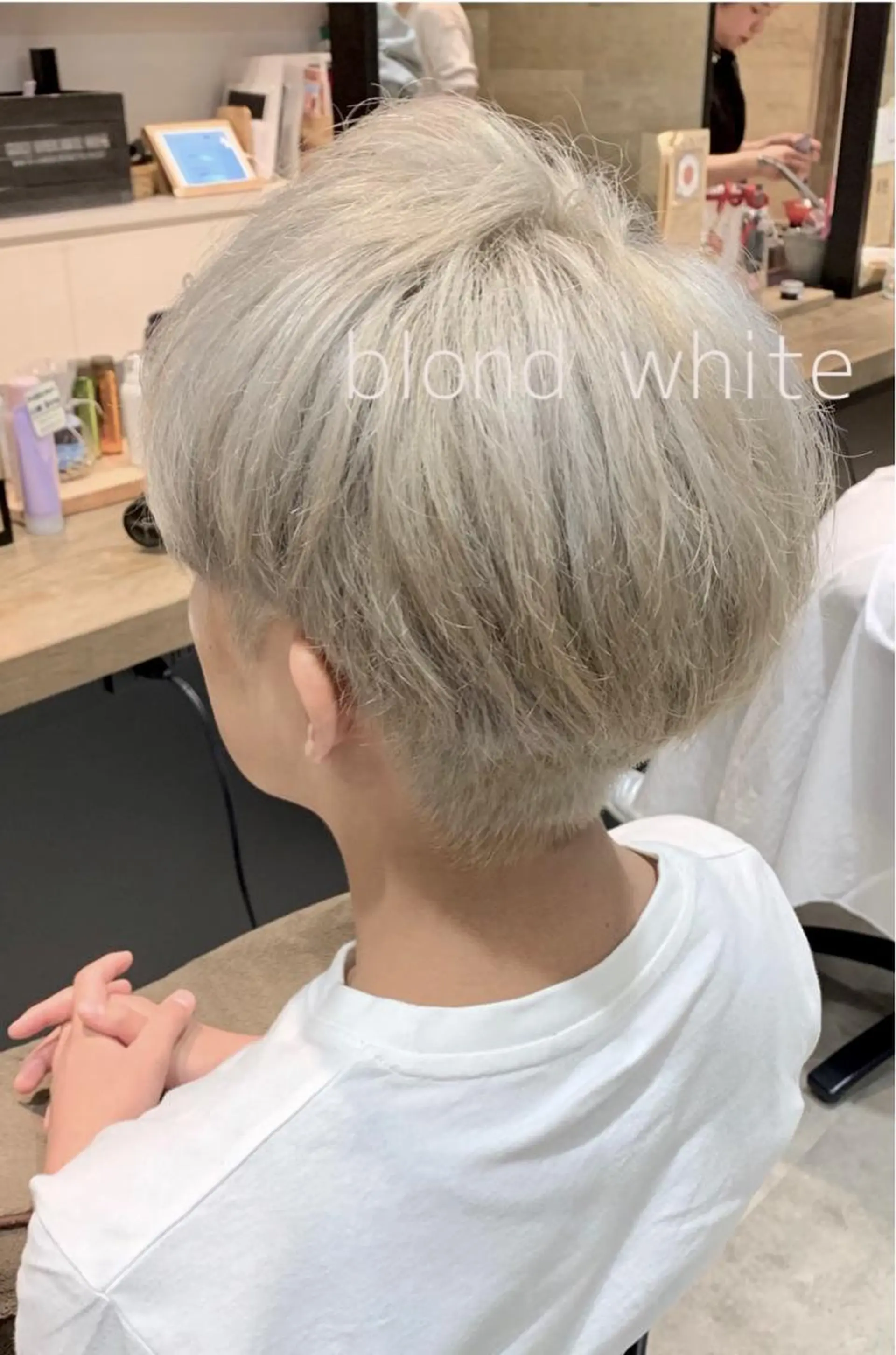 ショート カラー ヘアアレンジ メンズ メンズブリーチ ブリーチ ブロンド カット ヘアカラー トリートメント 似合わせレイヤー/ 美髪縮毛矯正/ミナエのヘアスタイル
