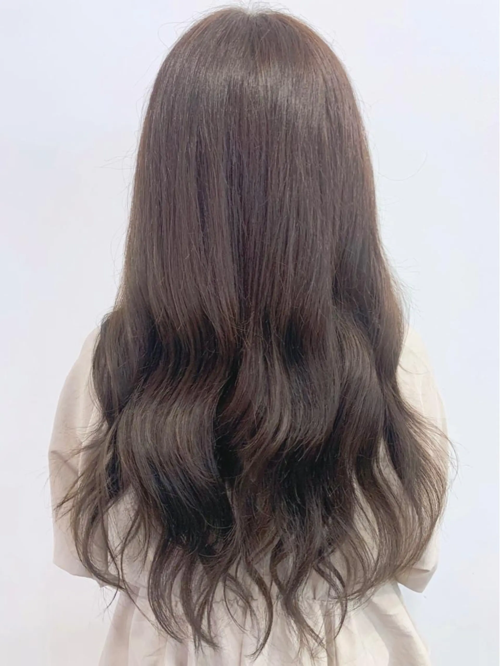 ミディアム カラー ヘアアレンジ グレージュ ラベンダーカラー ラベンダーグレージュ ラベンダーグレー ヘアカラー 🍒暖色✖️レイヤー ／Haruna🍒のヘアスタイル