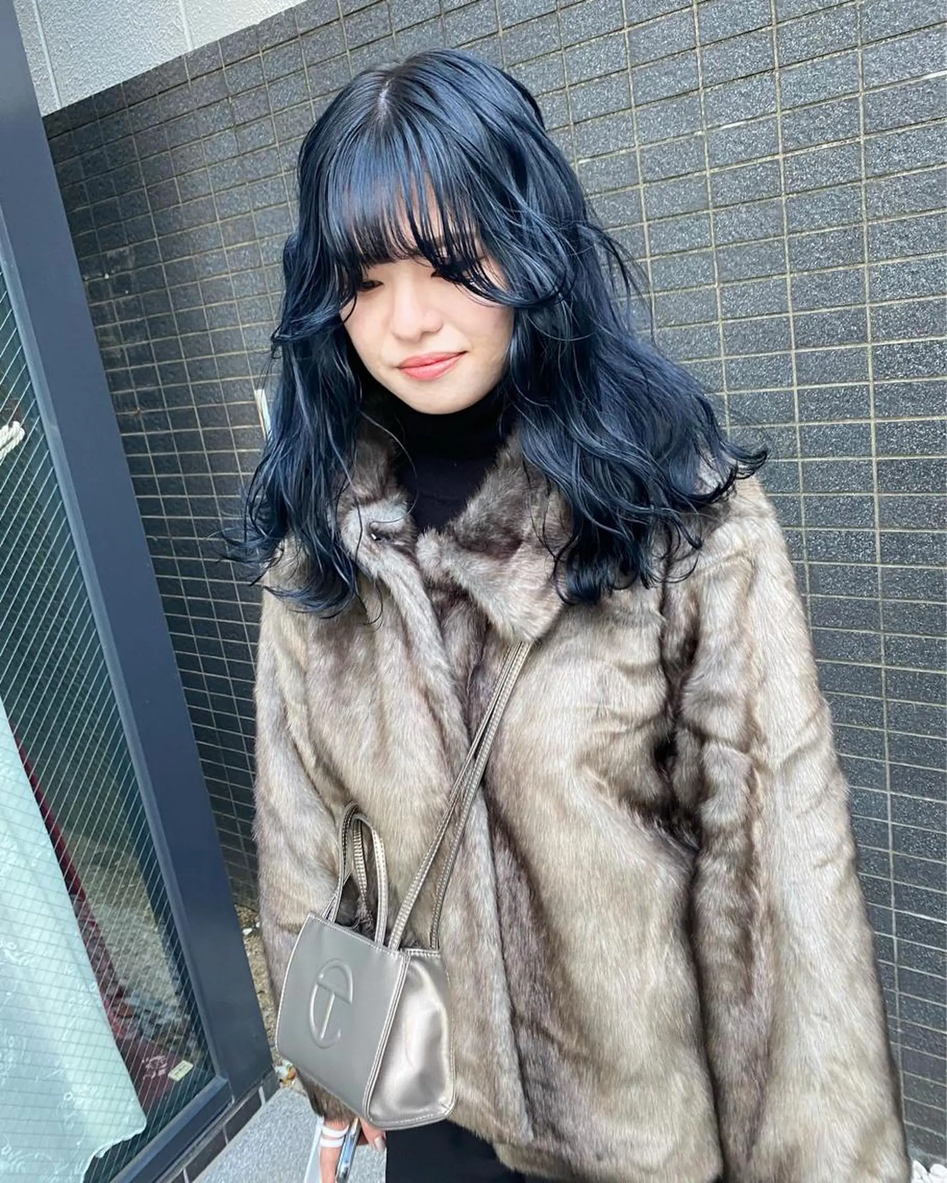 ロング カラー パーマ ヘアアレンジ デザインカラー/ボブ ブリーチカラー/ユリのヘアスタイル