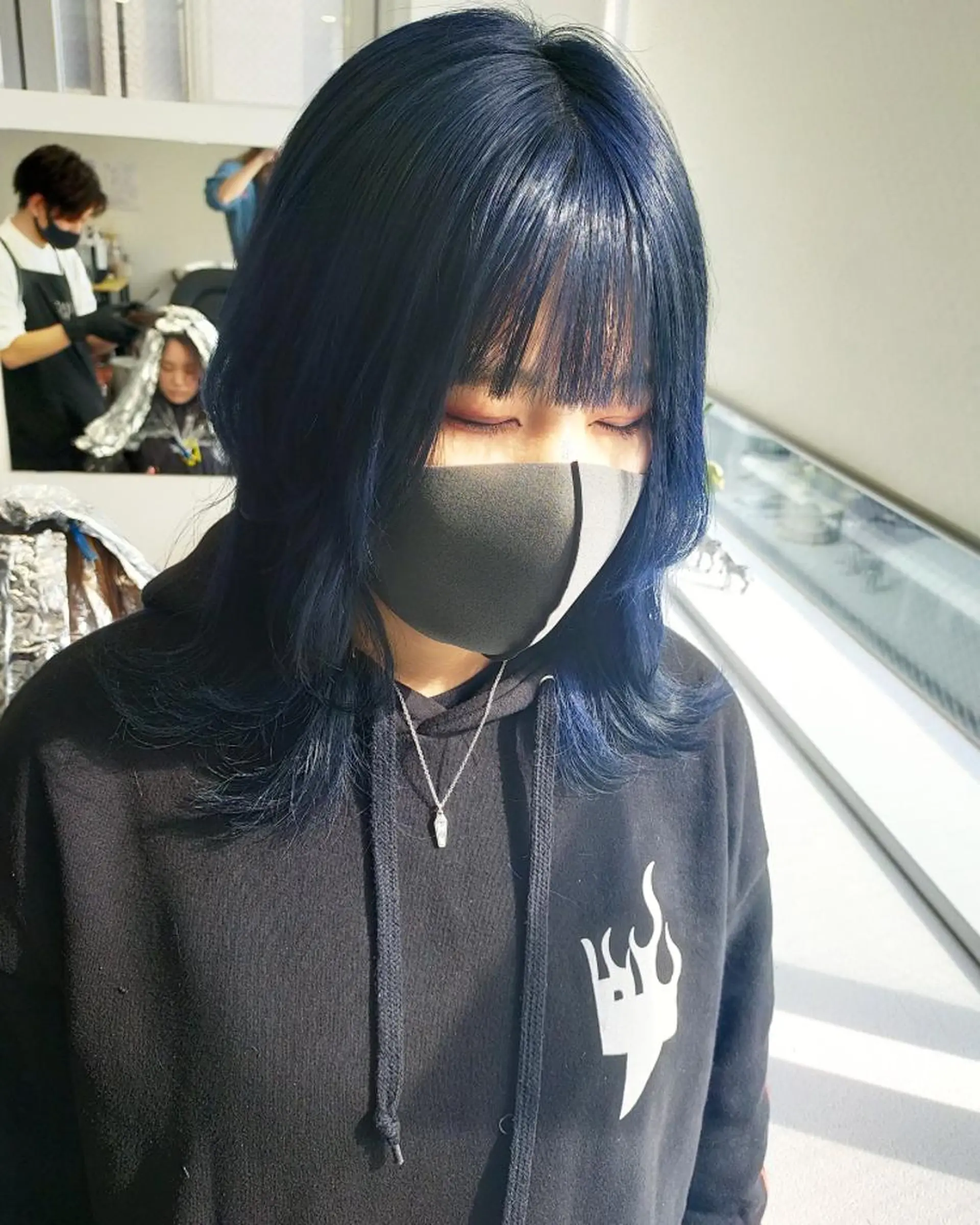 セミロング カラー ブルーカラー ネイビーカラー JIL BLAN 京都所属・RU RIのヘアスタイル