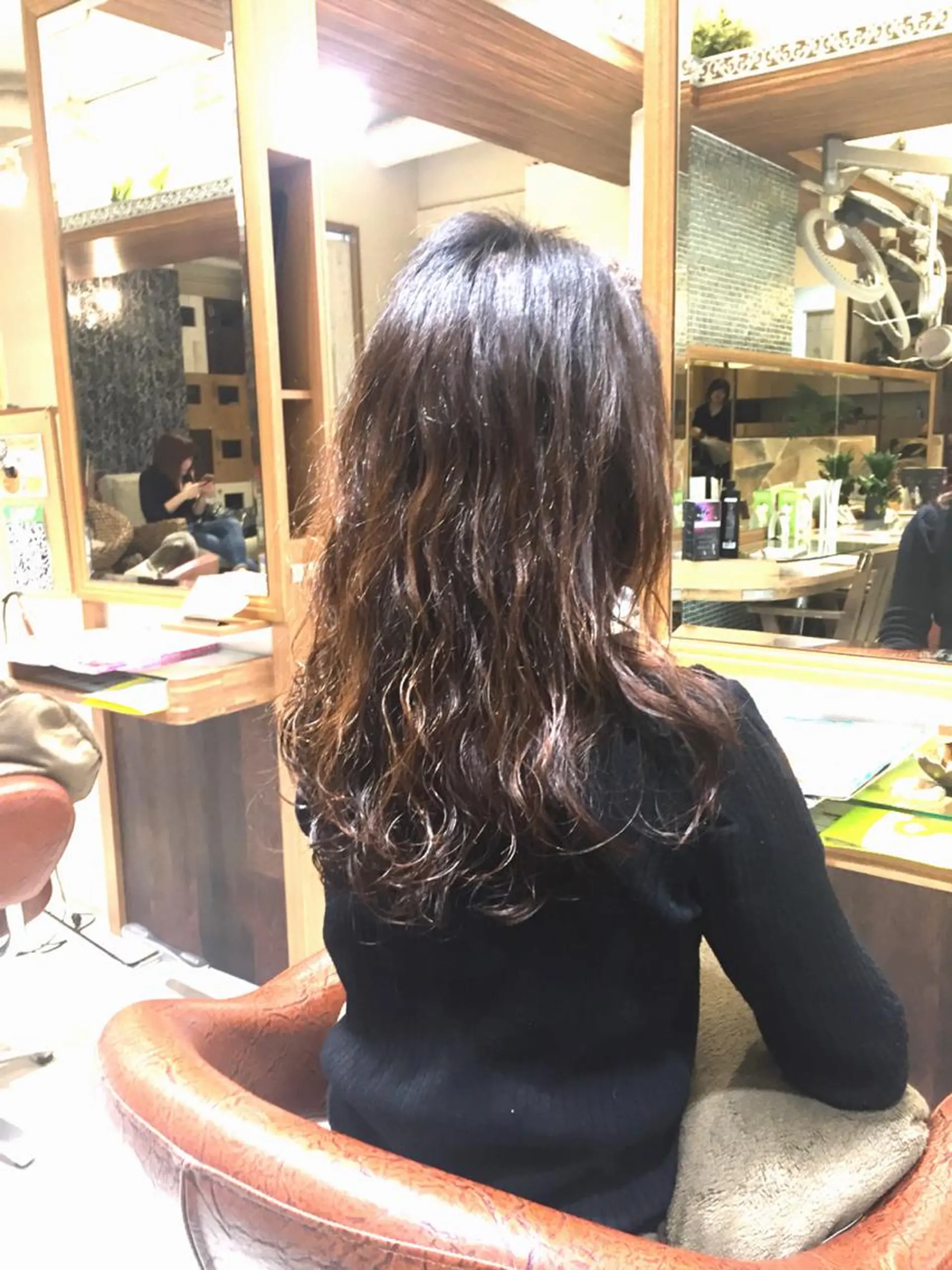 ロング パーマ 【ディレクター 🧸🤍田澤　唯那】のヘアスタイル