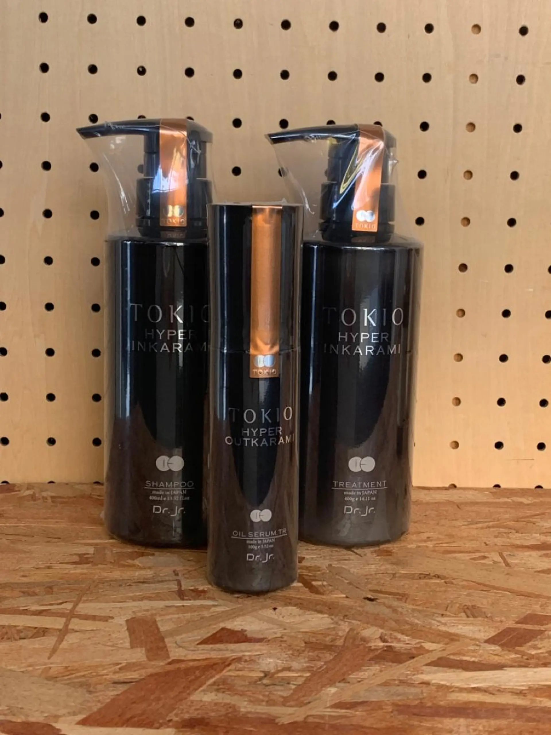 カット ヘアカラー トリートメント 艶髪color💎髪 質改善ストレート大吉のヘアスタイル