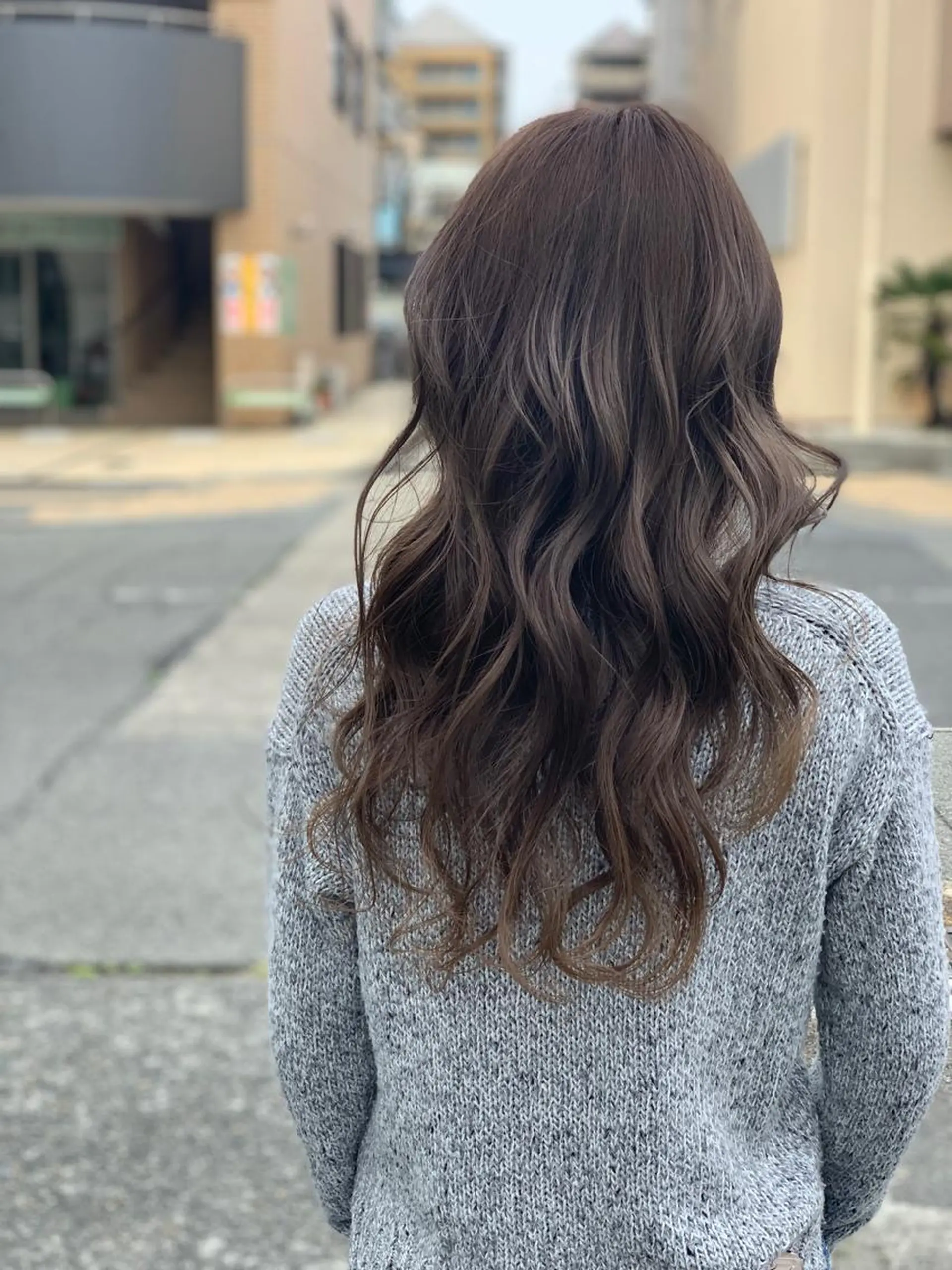 セミロング カラー アッシュ グラデーションカラー 中村 優太のヘアスタイル