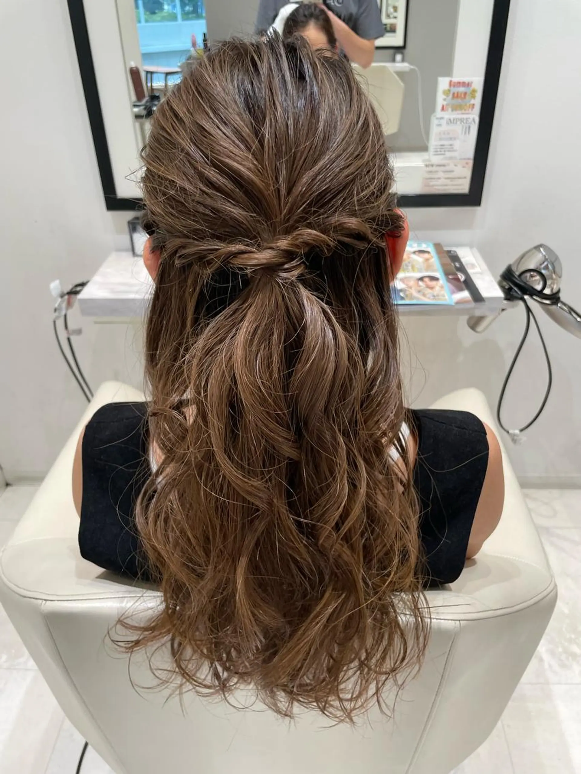 ロング ヘアアレンジ k-twoたき✨艶感 カラー／美髪矯正のヘアスタイル