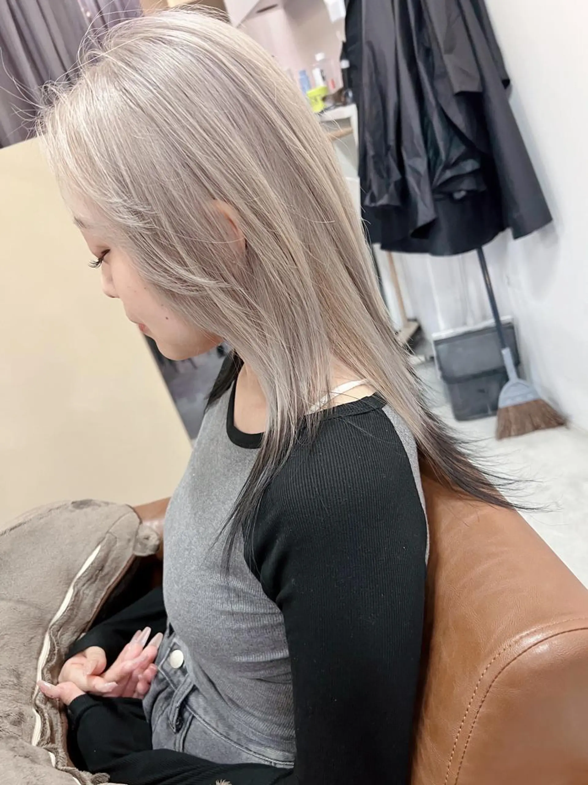 セミロング 髪質改善カラー特化 ルイス奈良のヘアスタイル