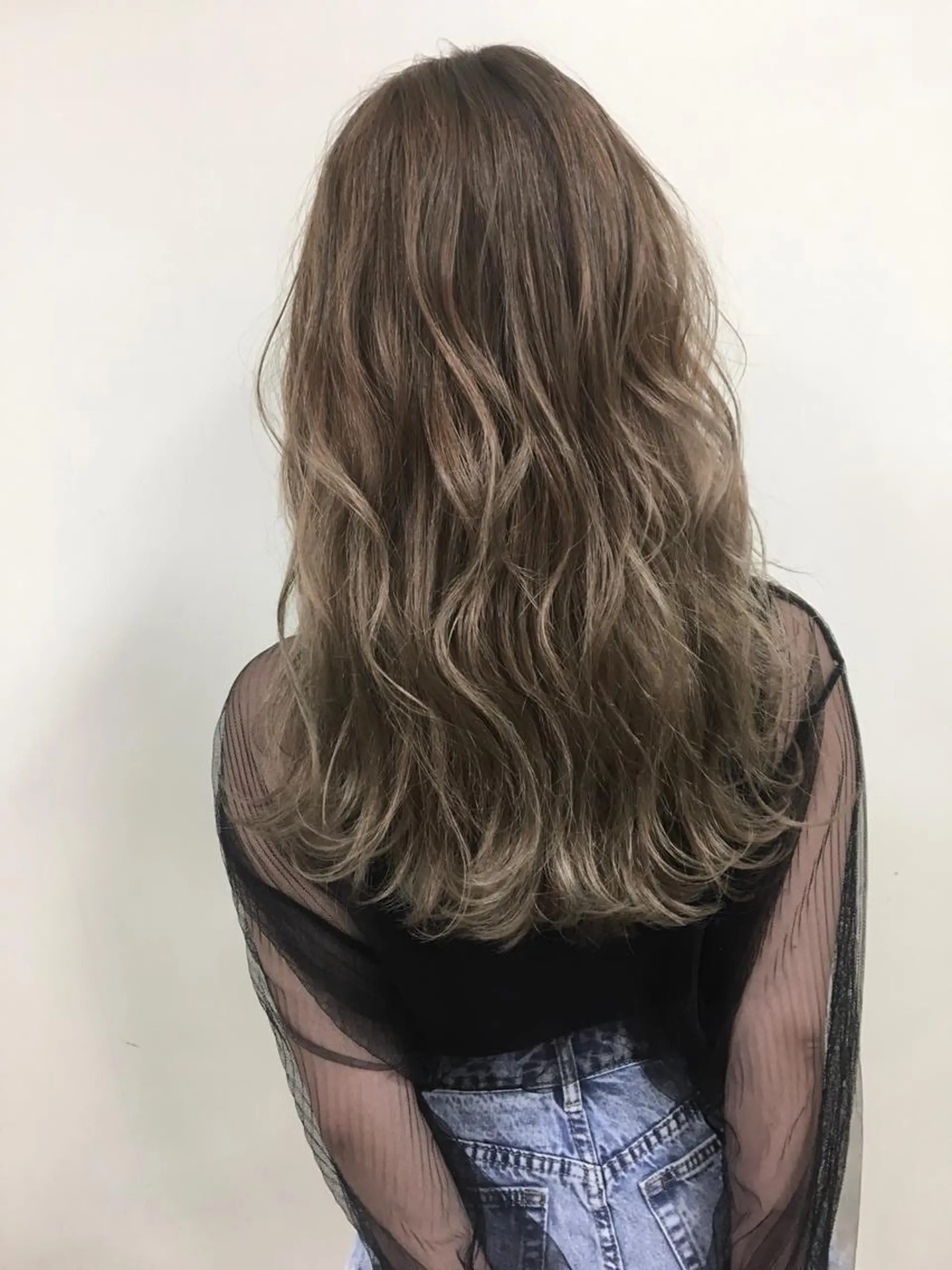 セミロング カラー ダブルカラー カット ヘアカラー トリートメント Beach 代表 KENTAのヘアスタイル