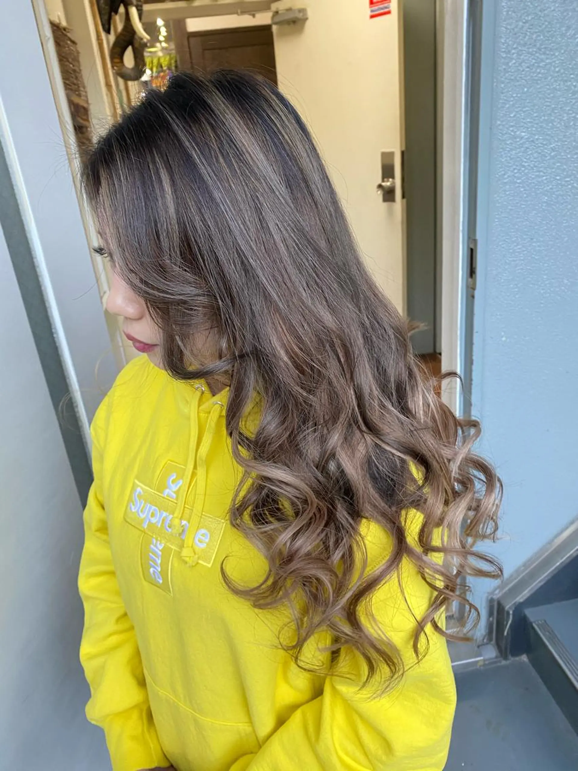 ロング カラー バレイヤージュ エクステ 外国人風カラー レイヤーカット ヘアカラー エクステ PSY(サイ)池袋 金田尚久🎨のヘアスタイル