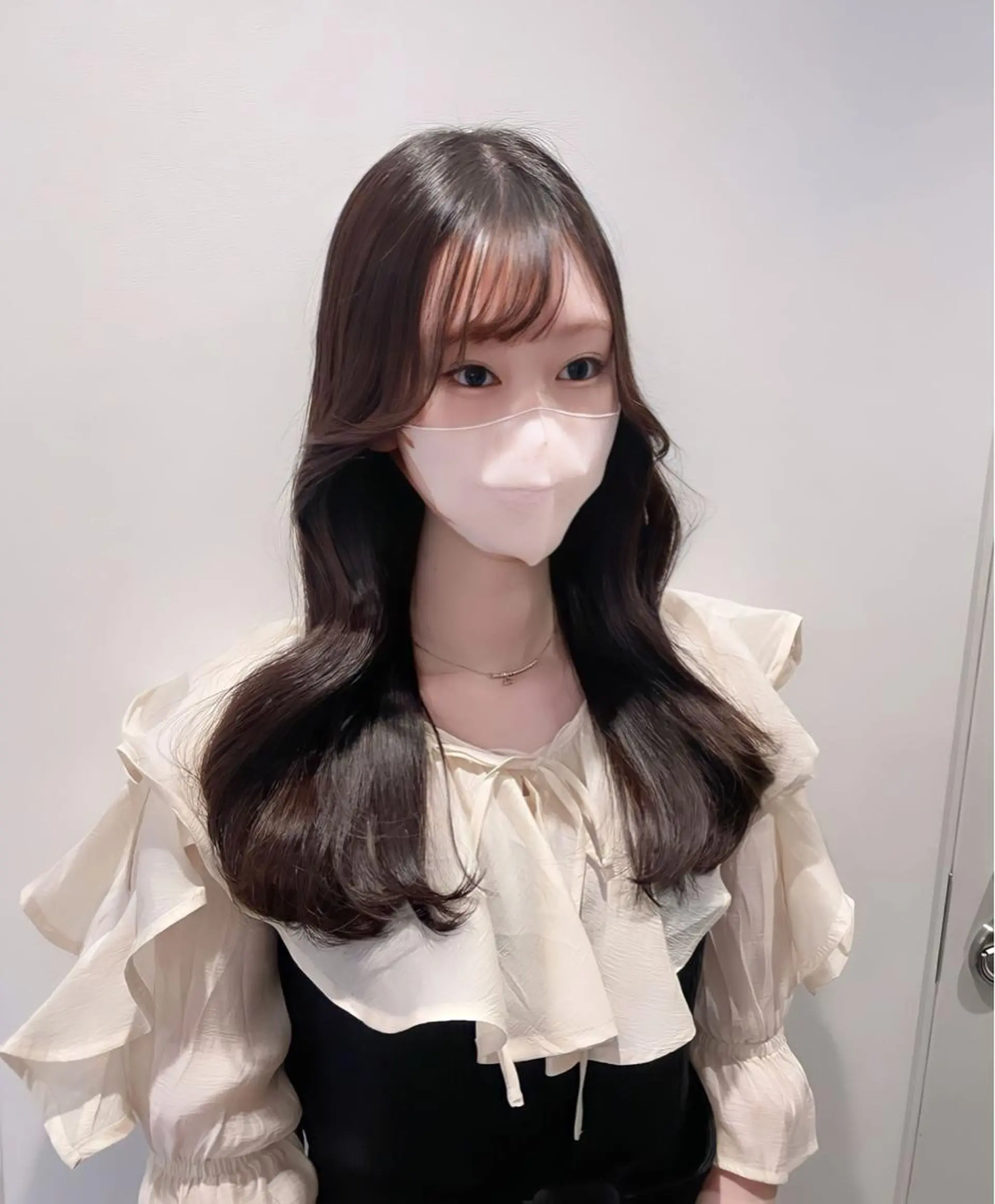 セミロング 銀座／レイヤーカット 🤍内野すみれのヘアスタイル
