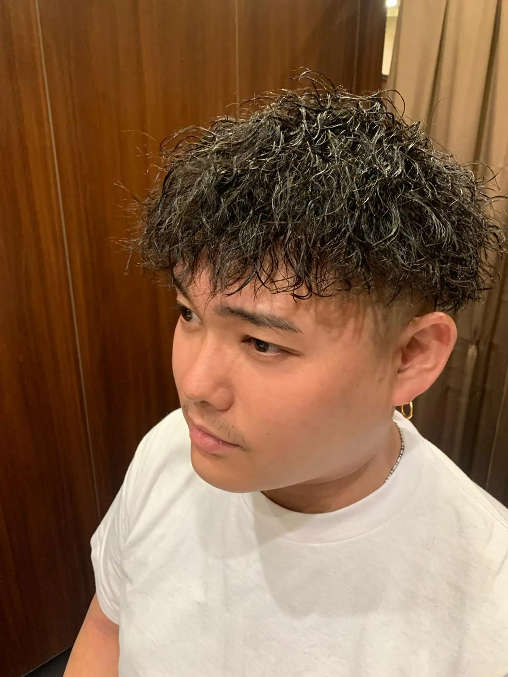 ショート パーマ プレミアムバーバー新宿店所属・新宿駅近！ 💈口コミ多数✨のヘアスタイル