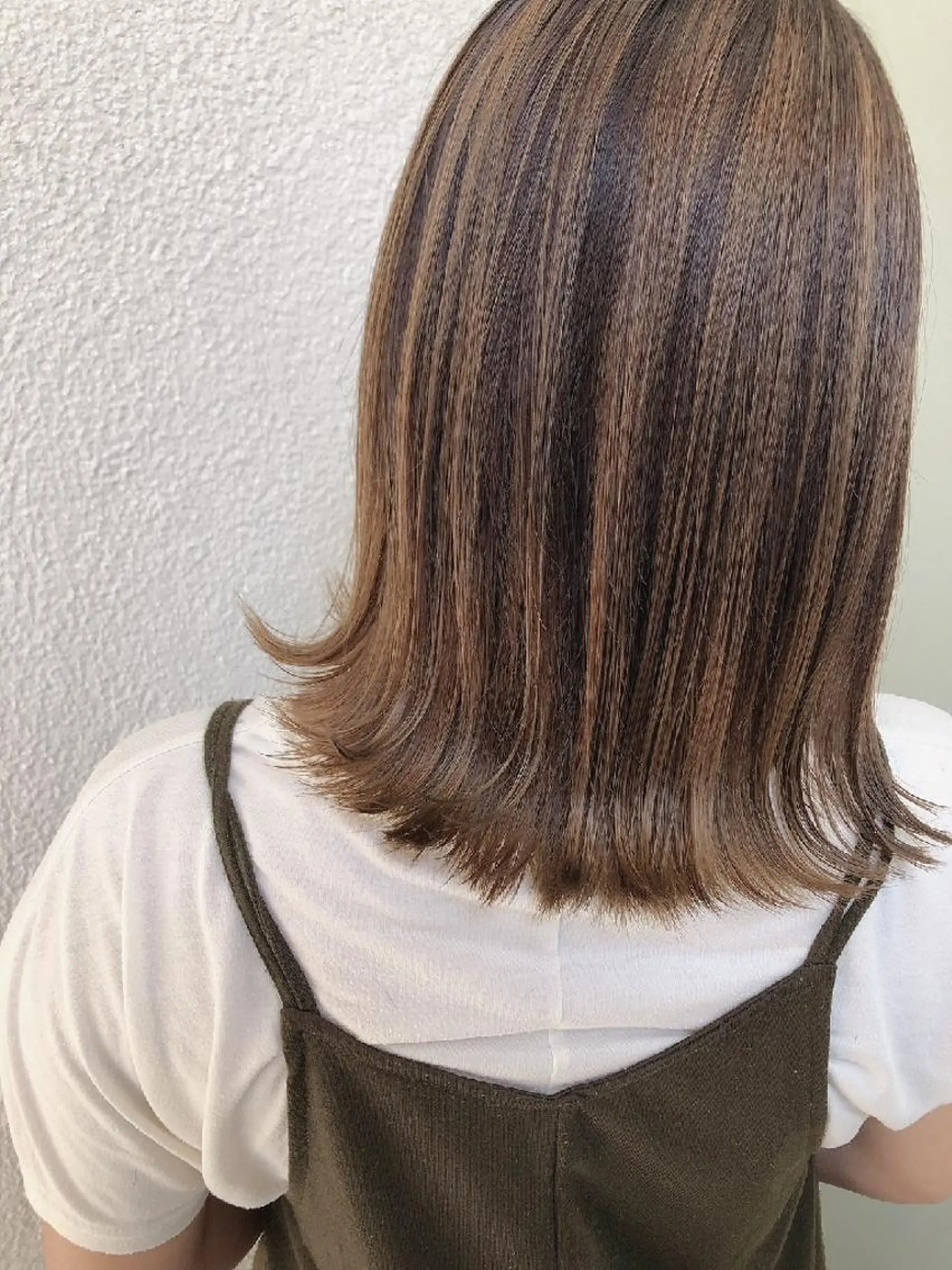 ミディアム カラー siesta by amble luxeのヘアスタイル