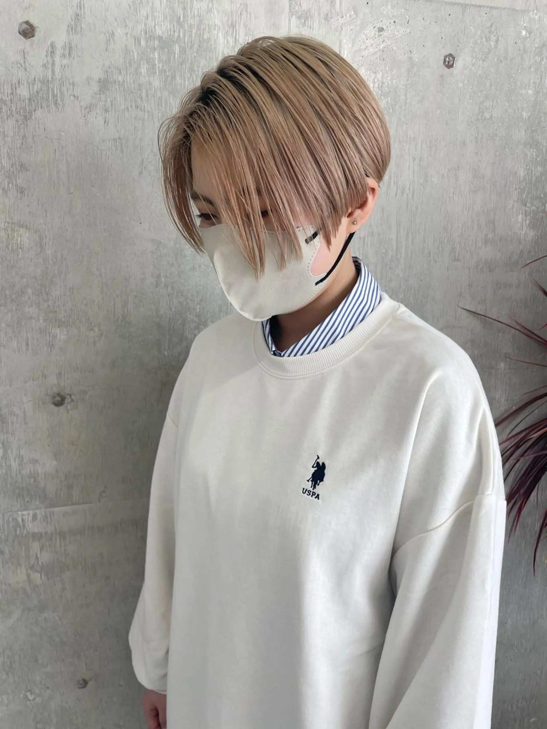 ショート カラー ショートボブ ショートレイヤー アッシュ ハイトーンカラー インナーカラー カット ヘアカラー トリートメント 江上拓郎/ショート /酸性ストレートのヘアスタイル