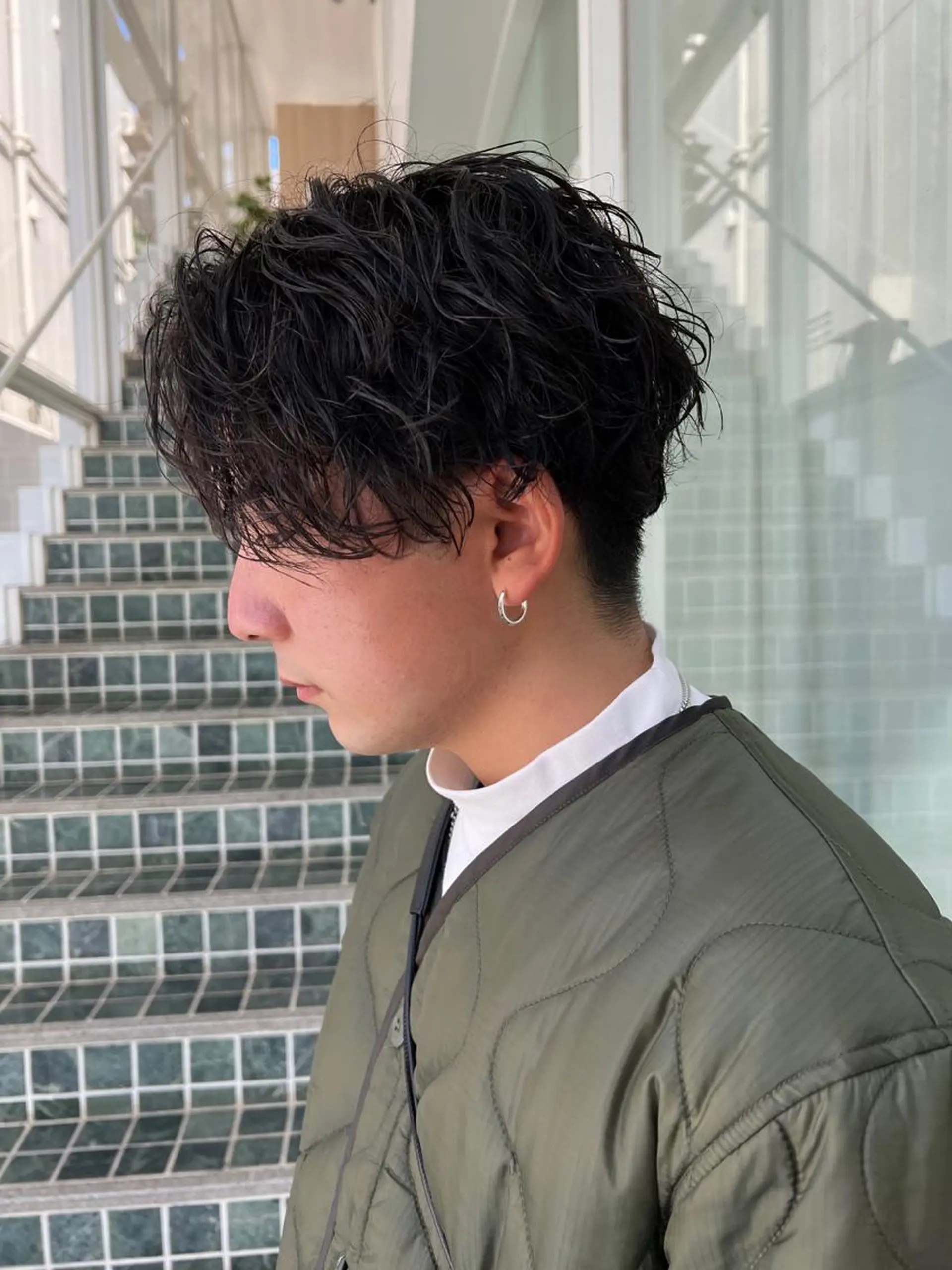 パーマ メンズ メンズハイトーン カルマパーマ メンズ韓国風 マッシュウルフ マッシュ マンツーマン×半個室 まちだきょうすけのヘアスタイル