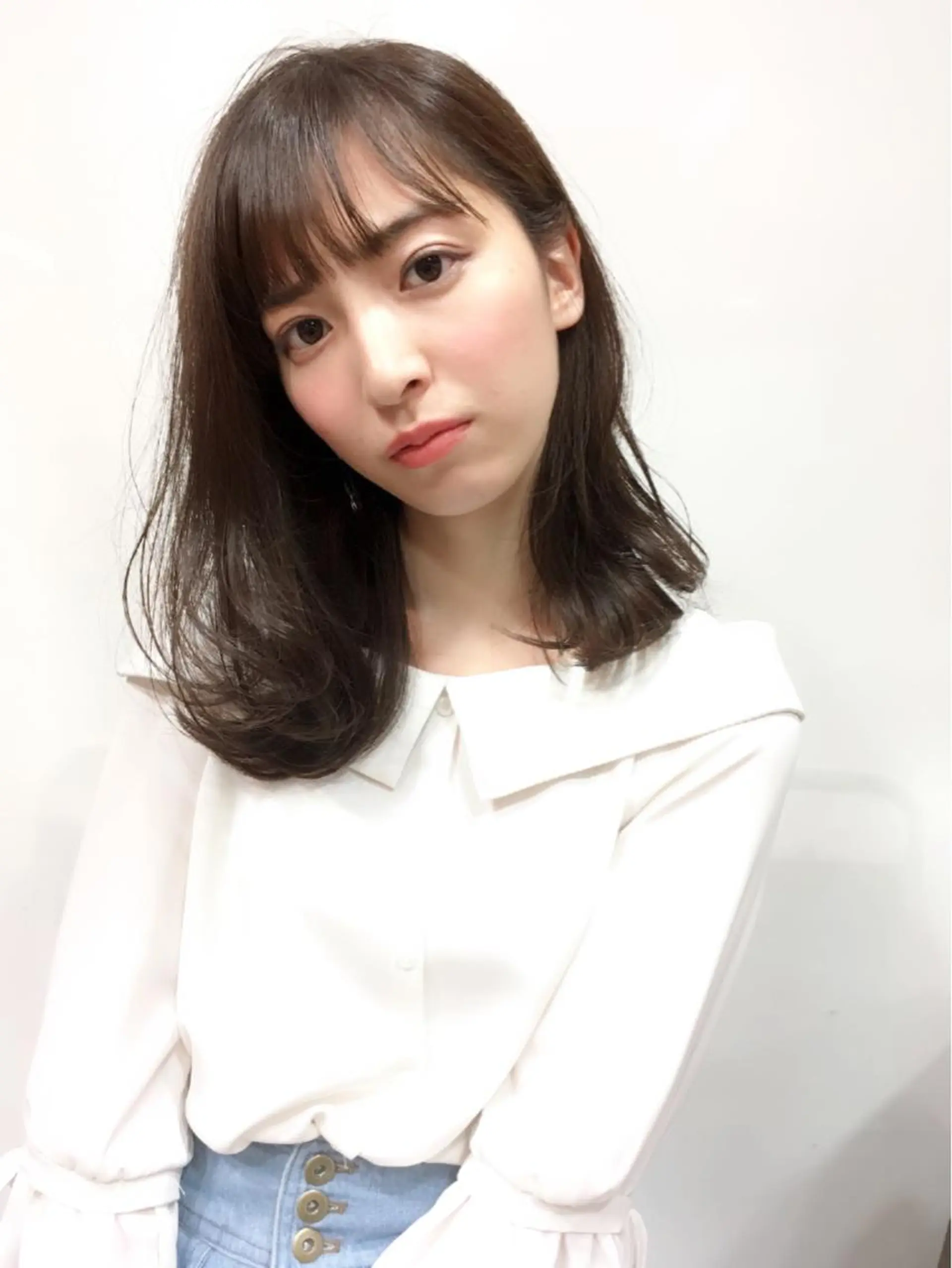 セミロング 加藤 知子のヘアスタイル
