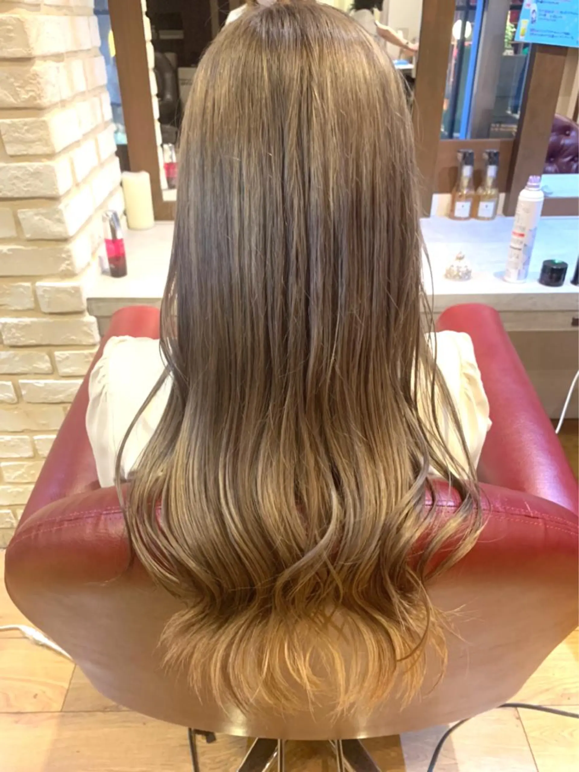 ロング カラー ベージュカラー ミルクティーベージュ ✨ツヤ髪デザイナー ✨ひかり✨のヘアスタイル