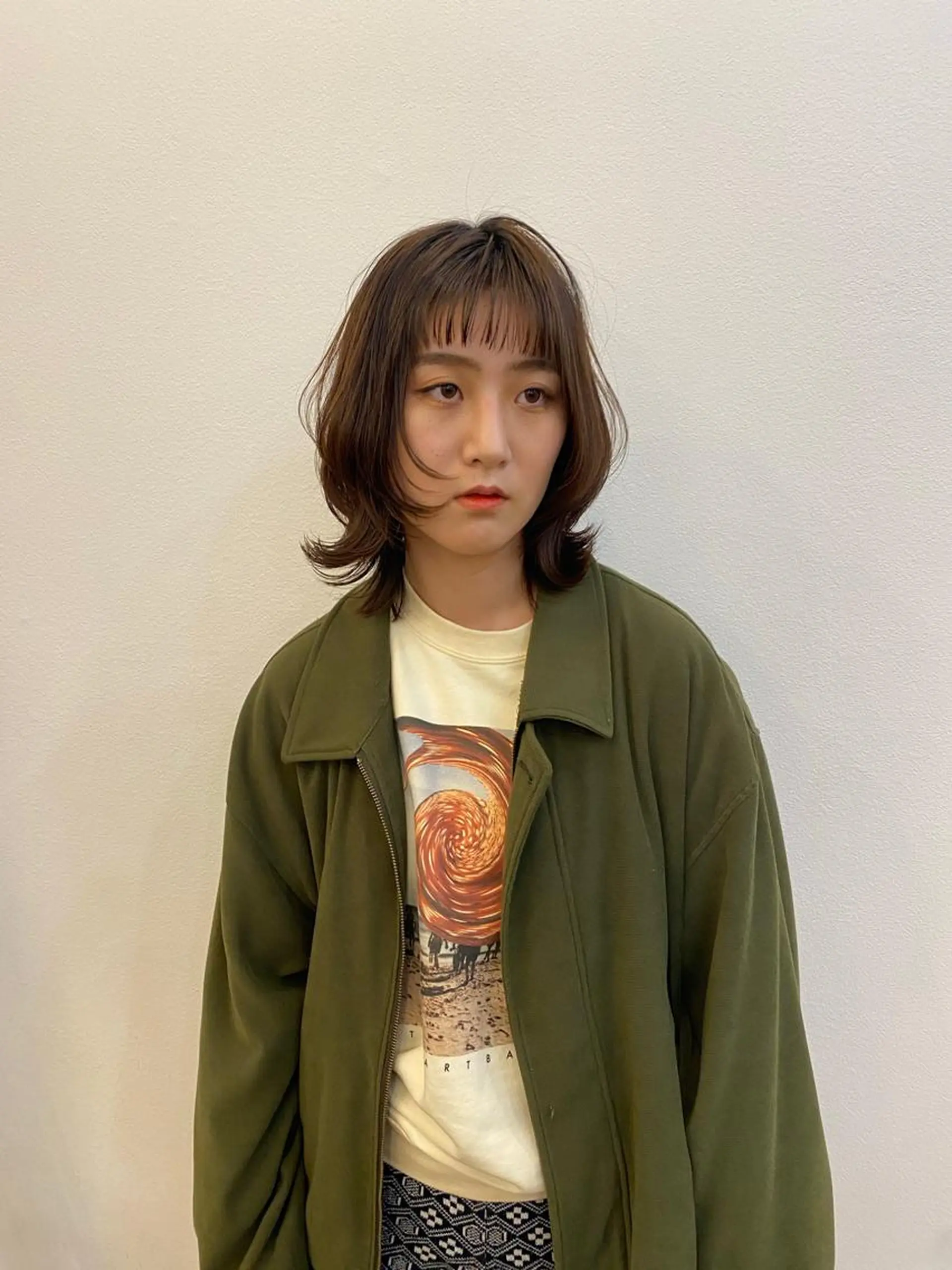 ミディアム カラー ヘアアレンジ レイヤーカット ウルフカット 林 瑠夏のヘアスタイル