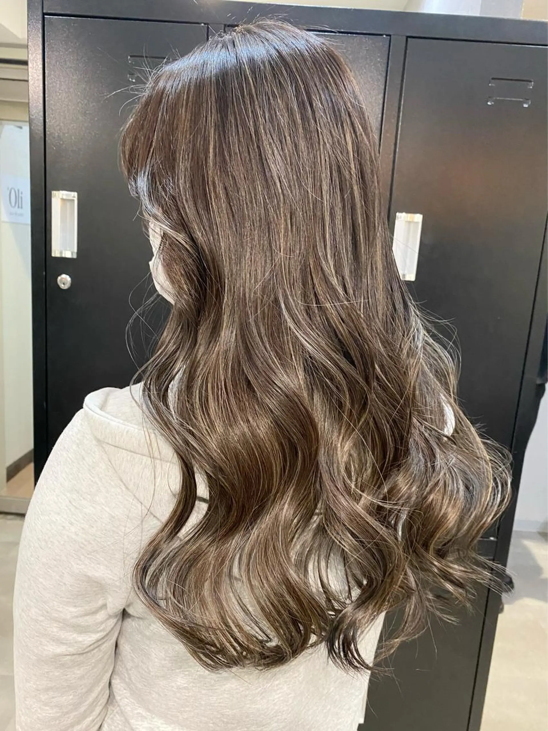 ロング カット ヘアカラー トリートメント KYOKO 【Bear】のヘアスタイル