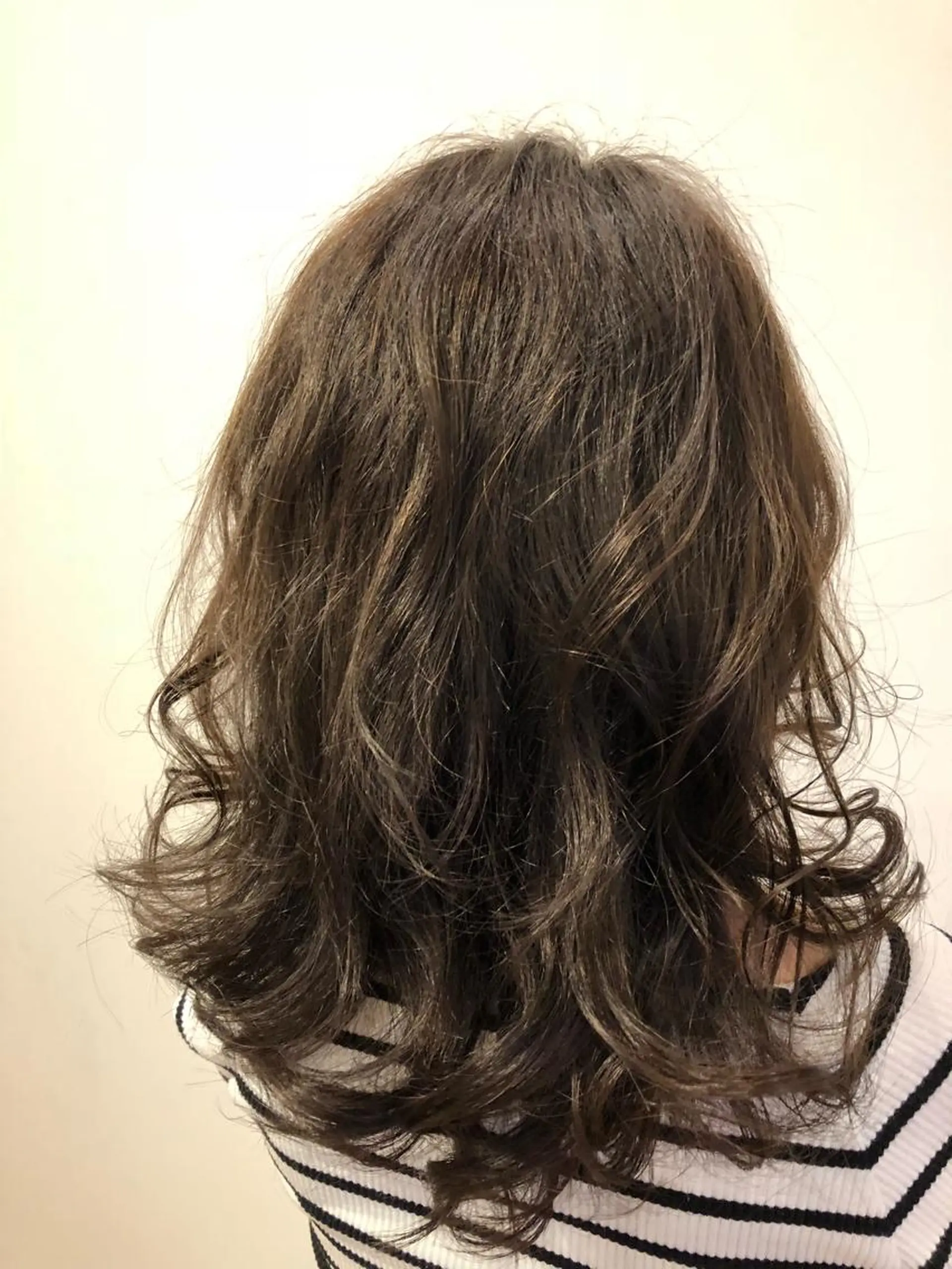 ミディアム 波川 幸功のヘアスタイル