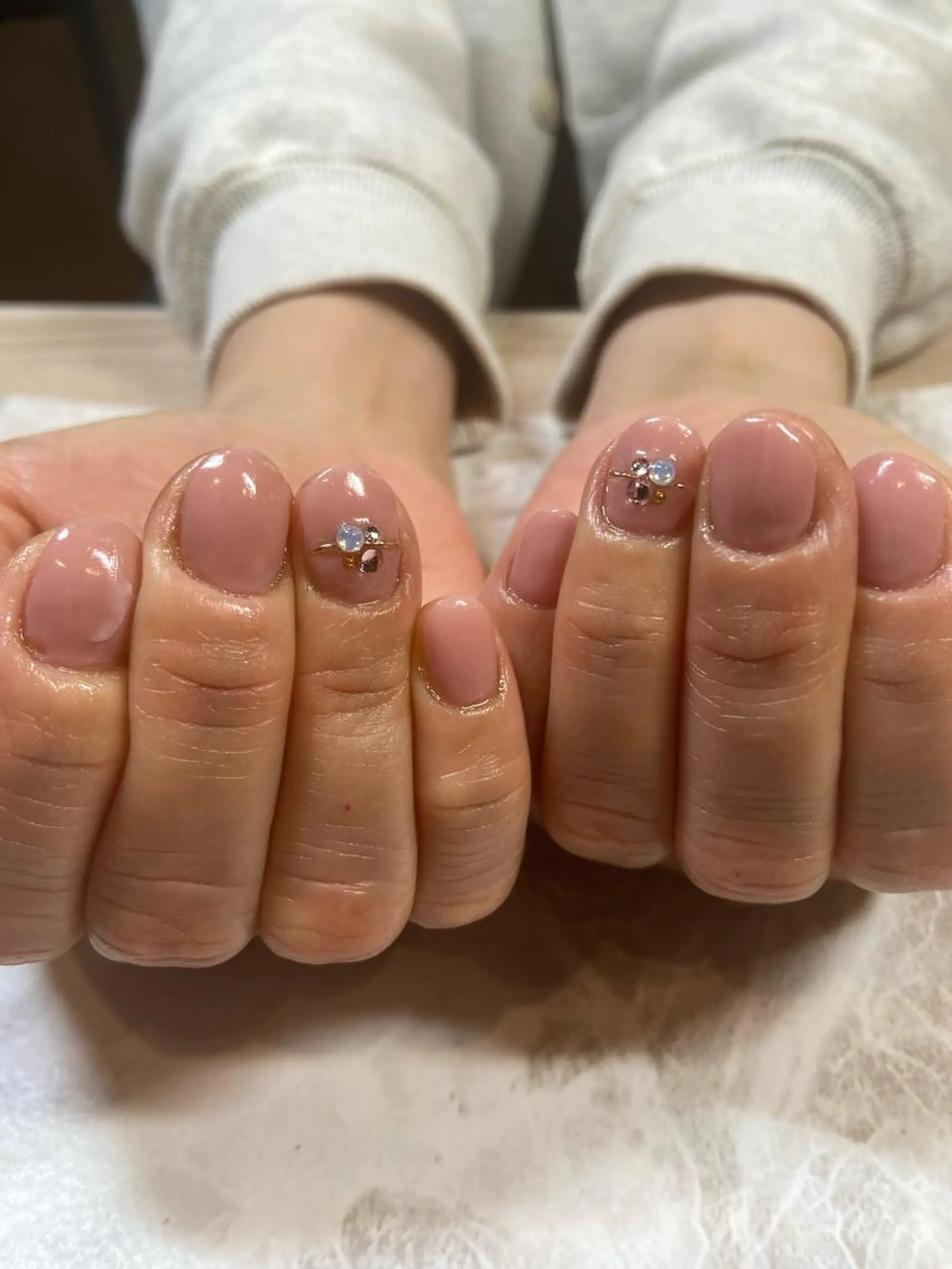 ミディアム ネイル ハンドネイル ネイルサロン ステラのネイルデザイン