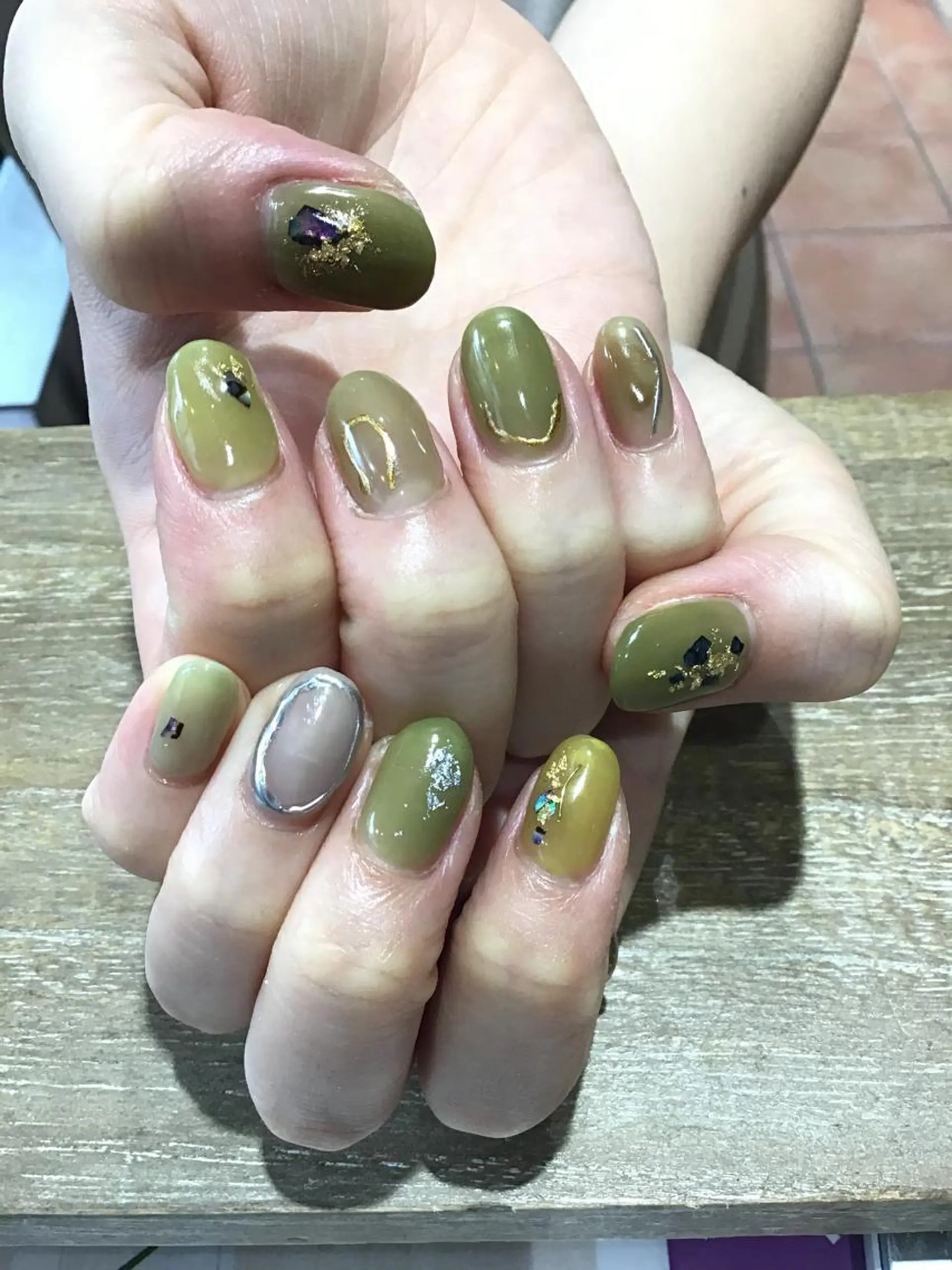 ネイル ハンドネイル Nest 三田のマツエク・マツパデザイン