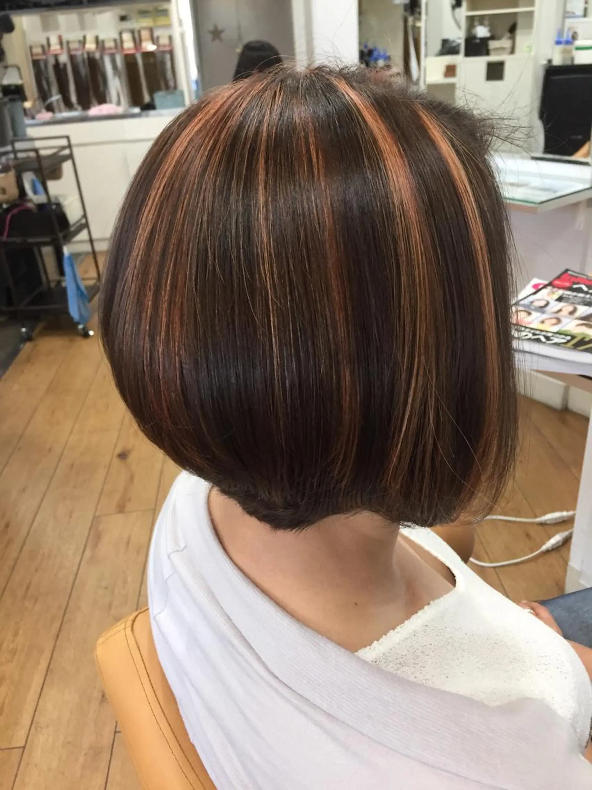 ショート カラー メッシュ オレンジ ヘアサロンオスカー 岸和田蛸地蔵店のヘアスタイル