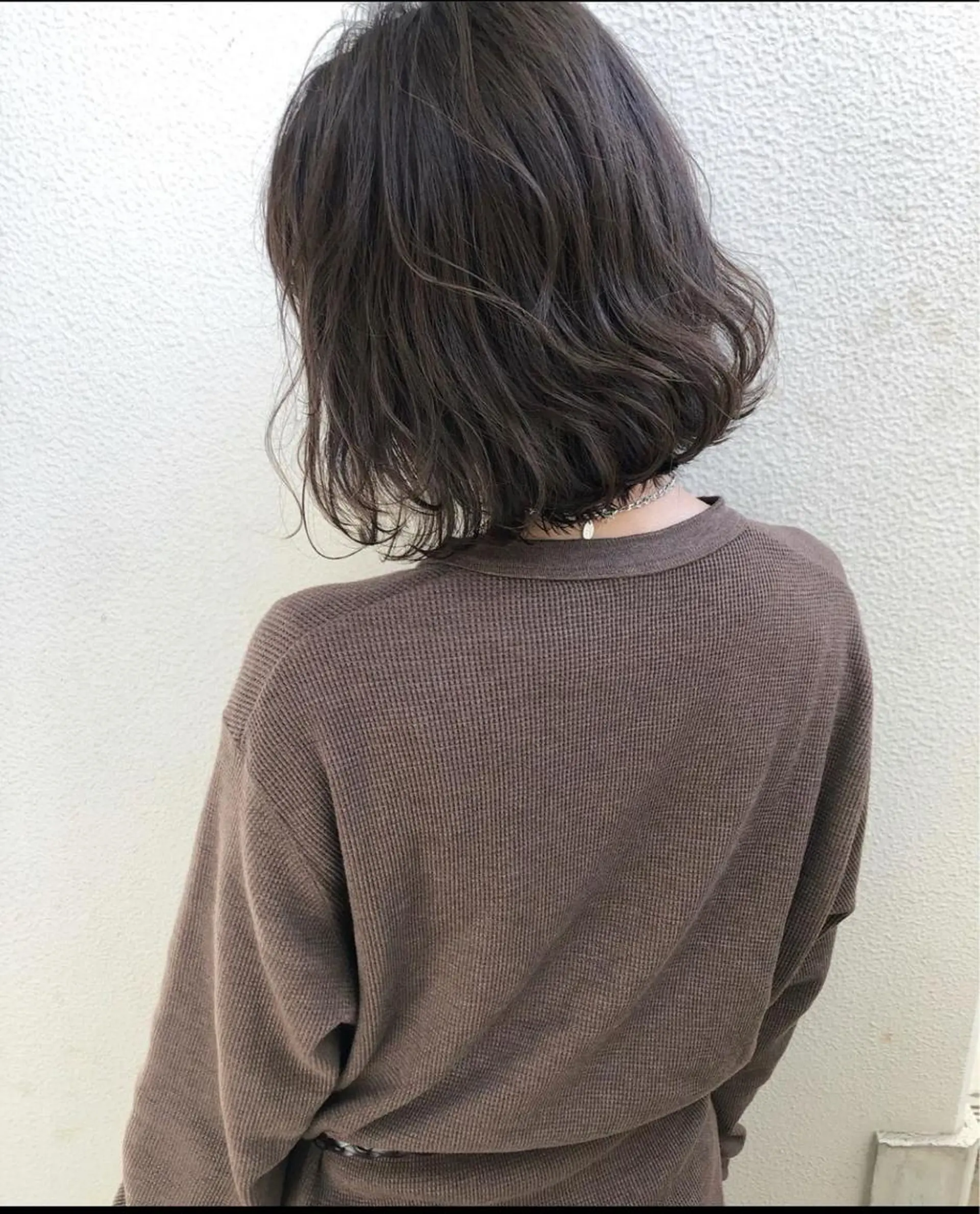 カラー グレージュ スパイキーショート パーマ　具志堅　太志のヘアスタイル