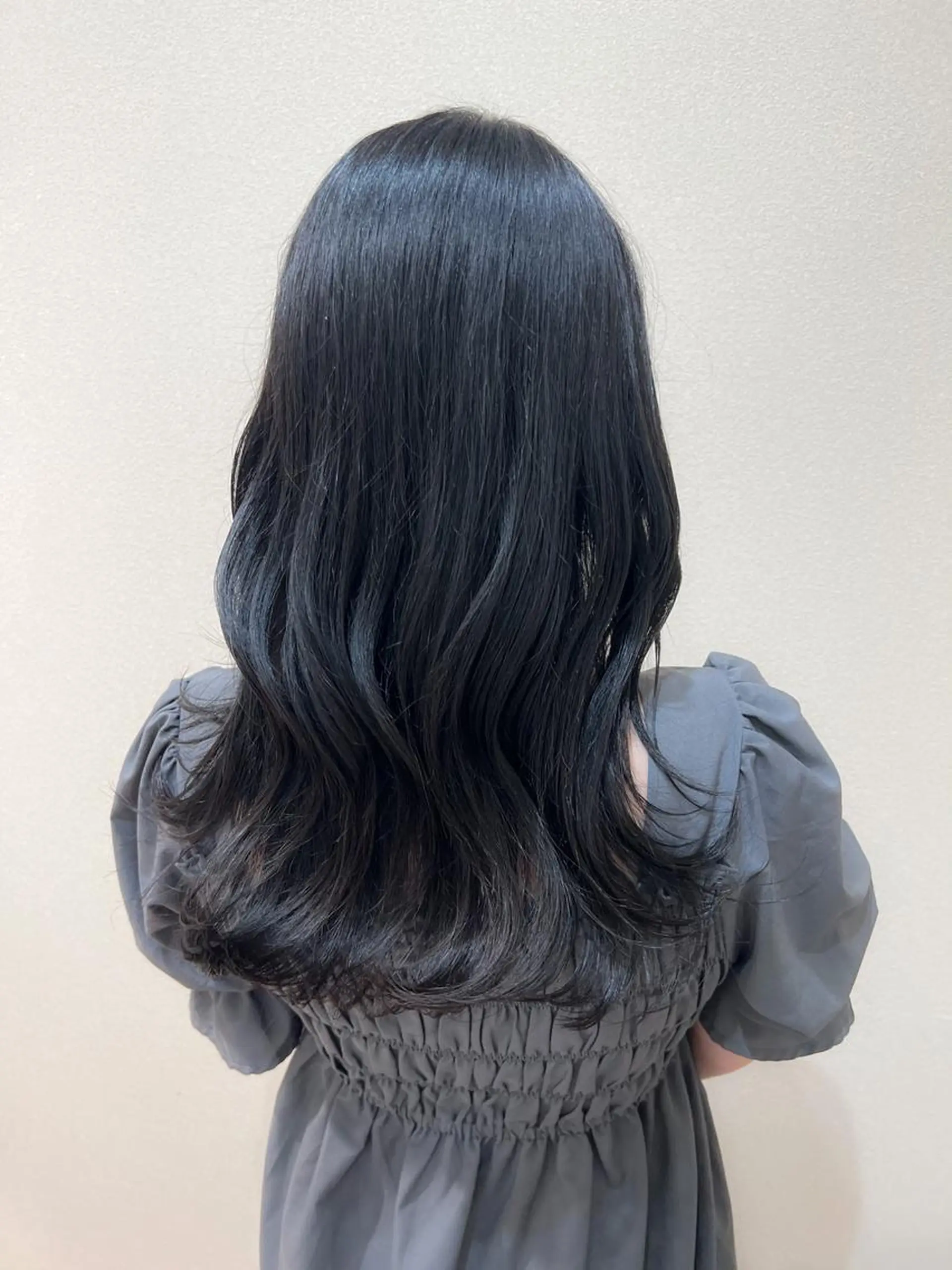 セミロング mina .のヘアスタイル