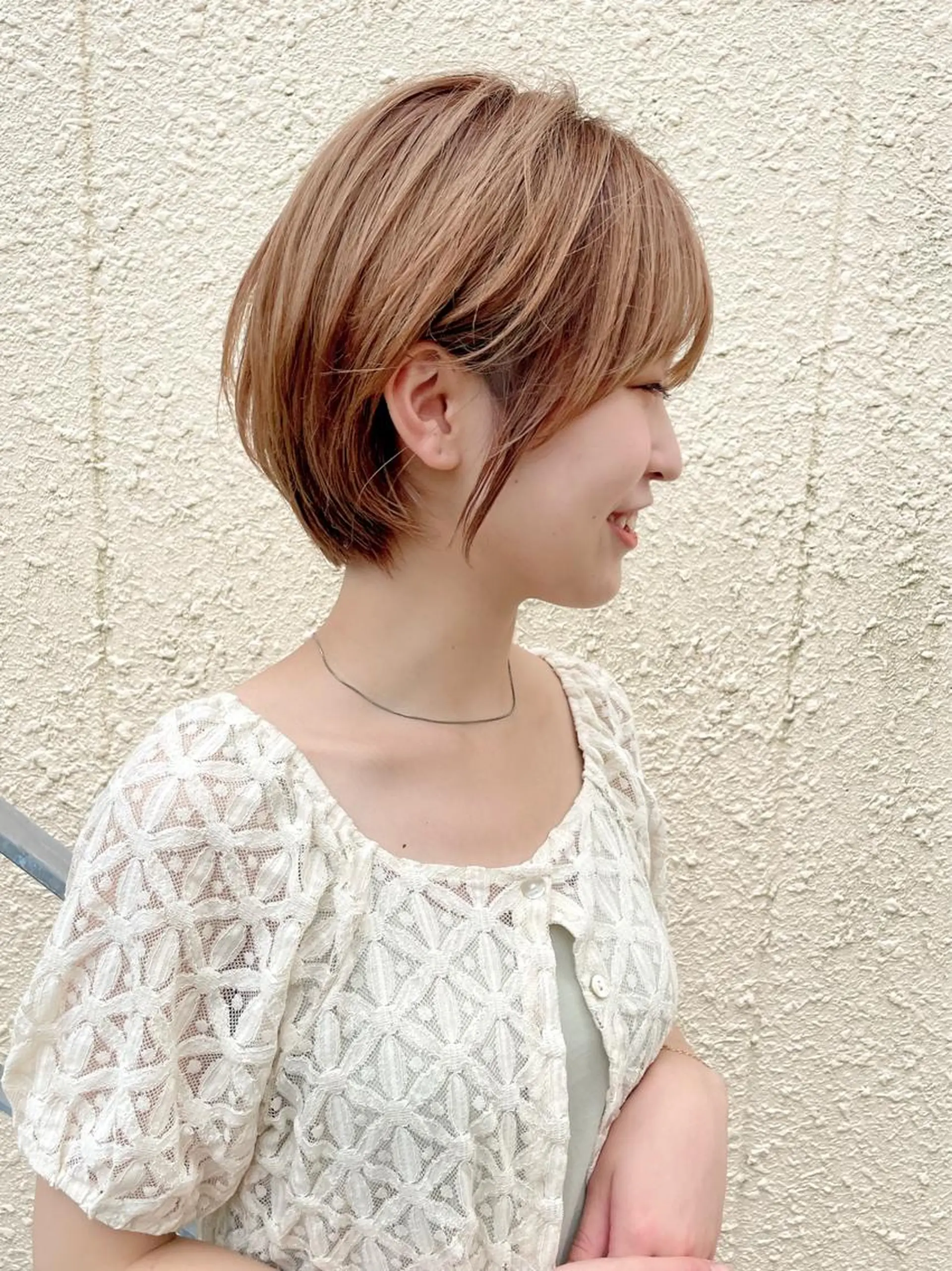 ミディアム ボブ 髪質改善 韓国風ヘア シースルーバング 小顔カット カット ヘアカラー トリートメント 🌹ハッシュカット、 レイヤー韓国ヘア🌹のヘアスタイル