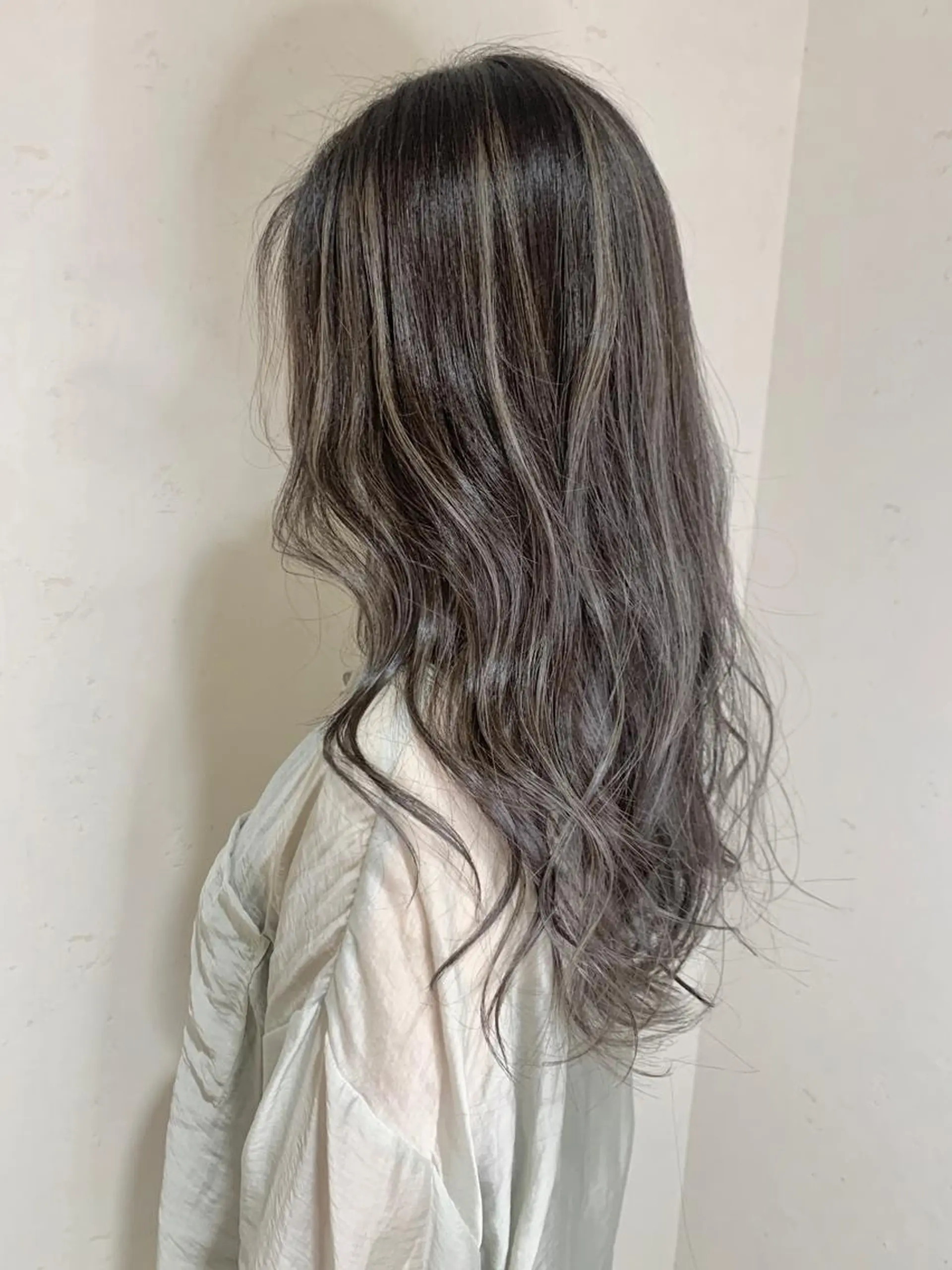 ロング カラー パーマ ヘアアレンジ ブリーチ ケアブリーチ ハイライトカラー ハイライト ヘアカラー 縮毛矯正/美髪 髪質改善/石田幸輔のヘアスタイル