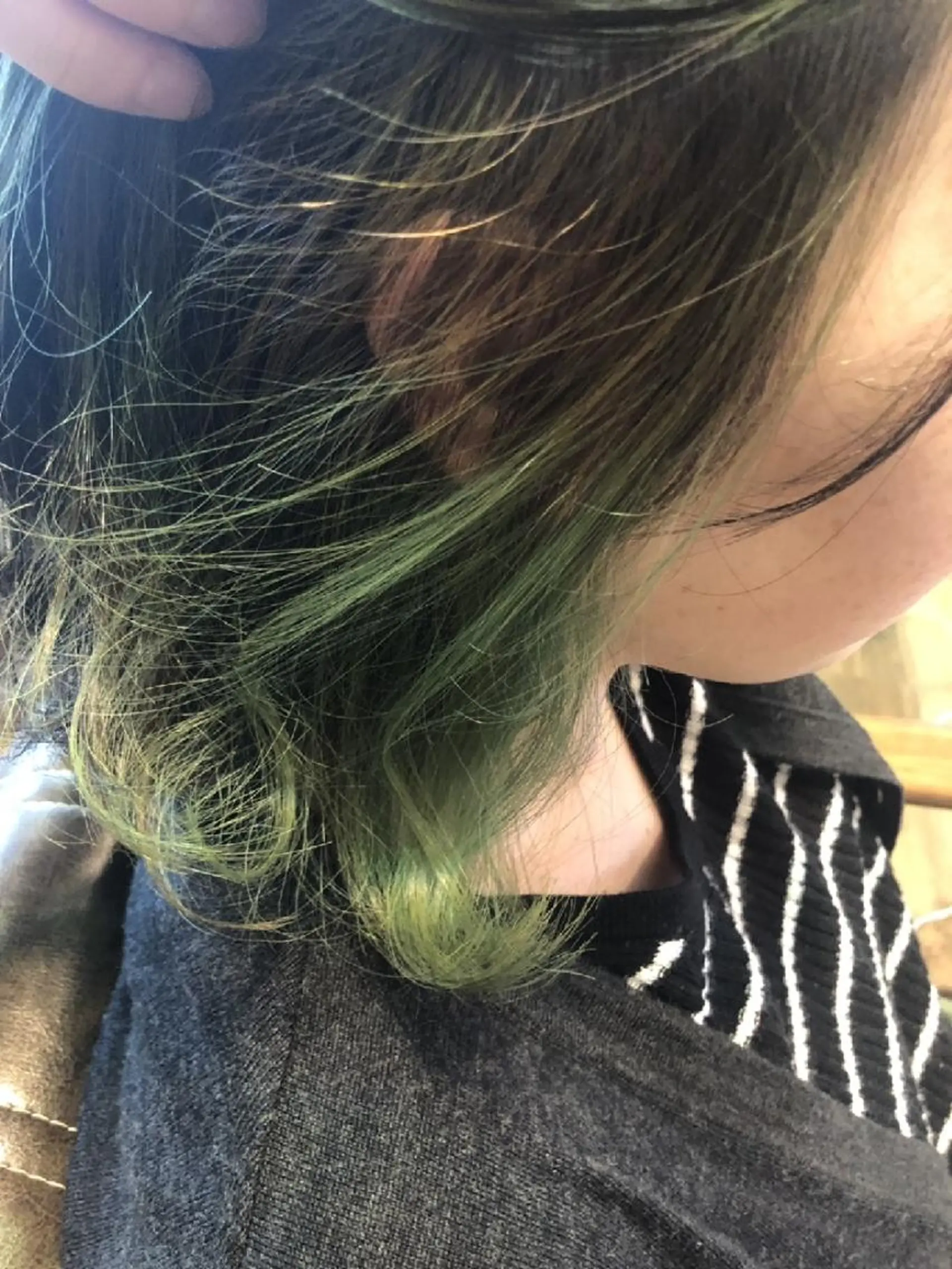 カラー ブリーチ ヘアカラー トリートメント 堀 望美のヘアスタイル