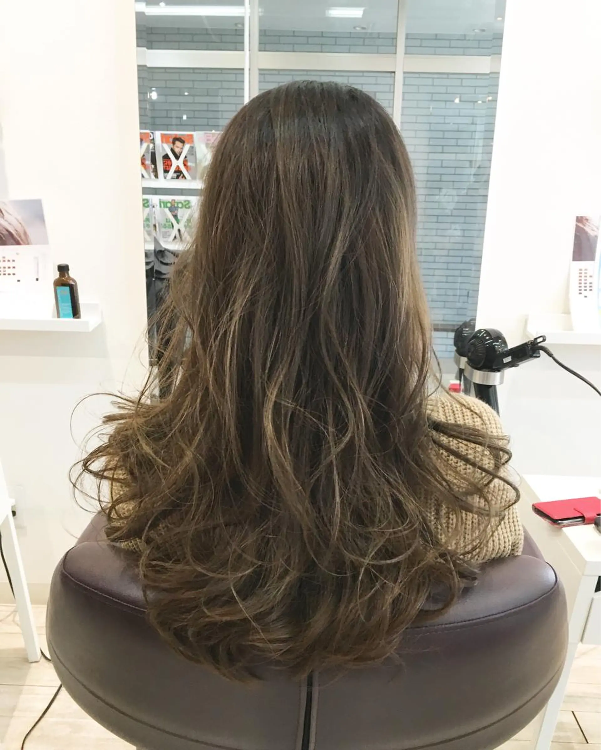 ロング カラー アディクシーカラー グレージュ ハイライトカラー ハイライト ロング 中村 よしひでのヘアスタイル