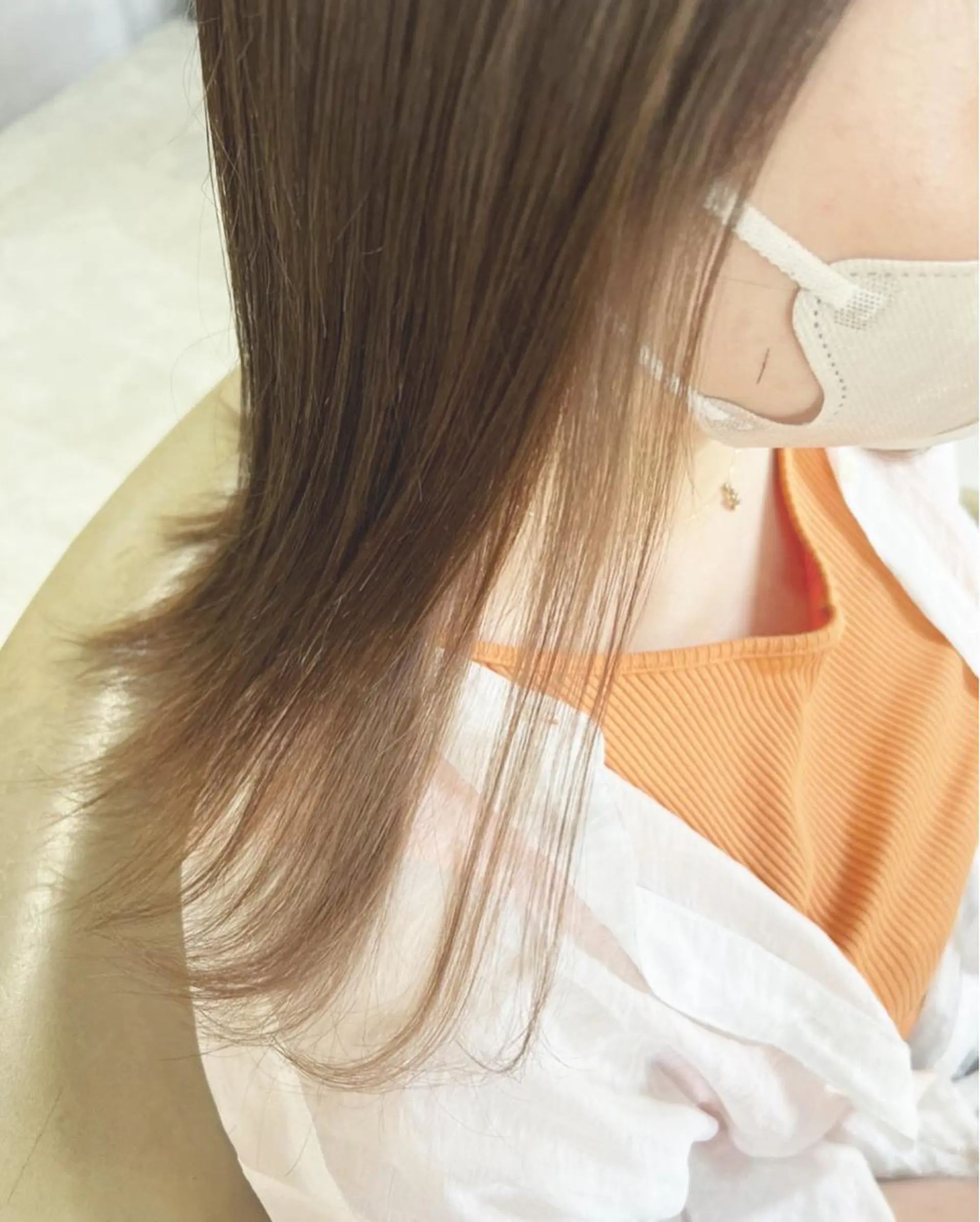 セミロング ayumi ／透明感カラーのヘアスタイル