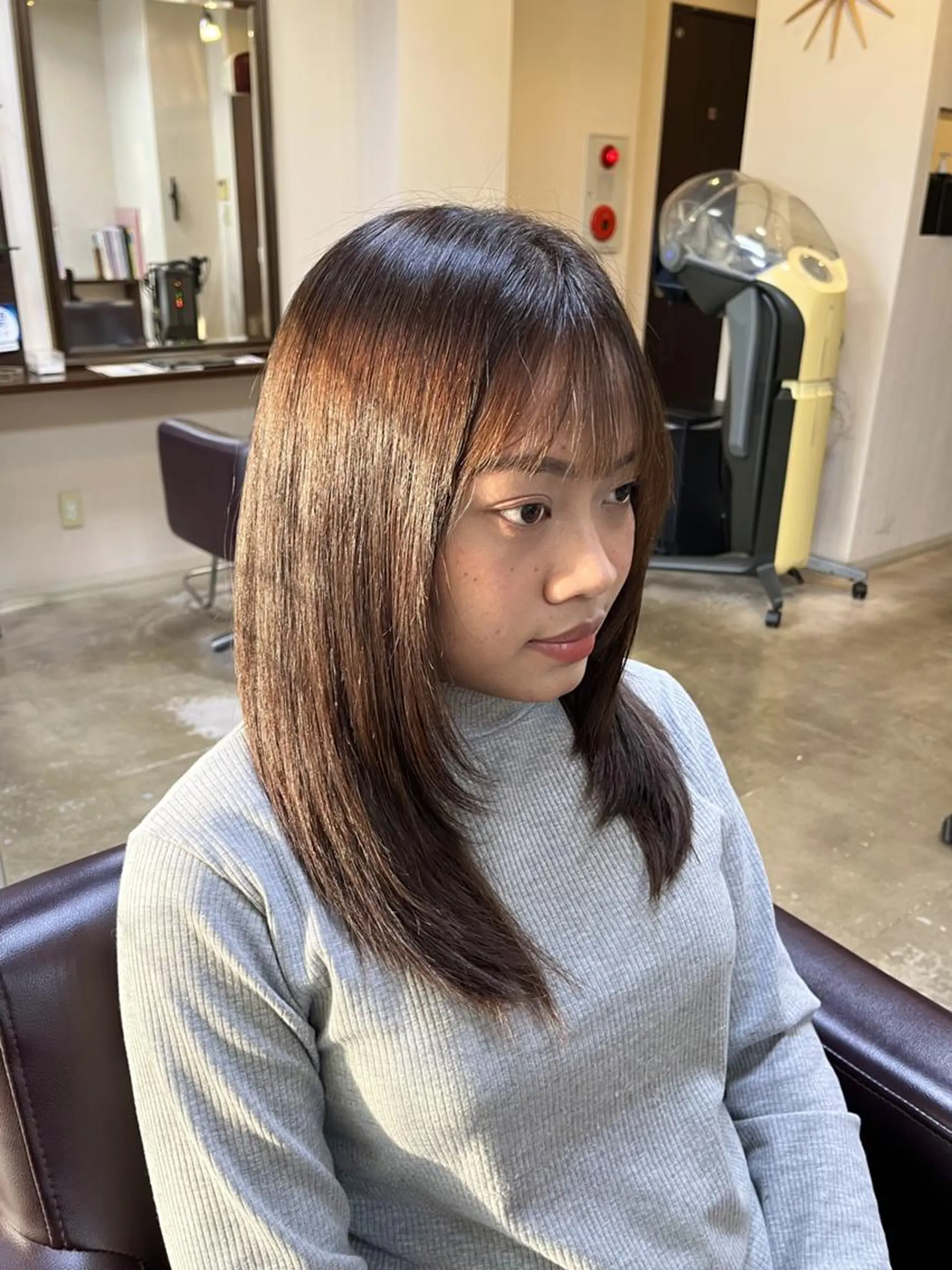 ロング レイヤーカット カット ヘアカラー トリートメント 澤崎 希望のヘアスタイル