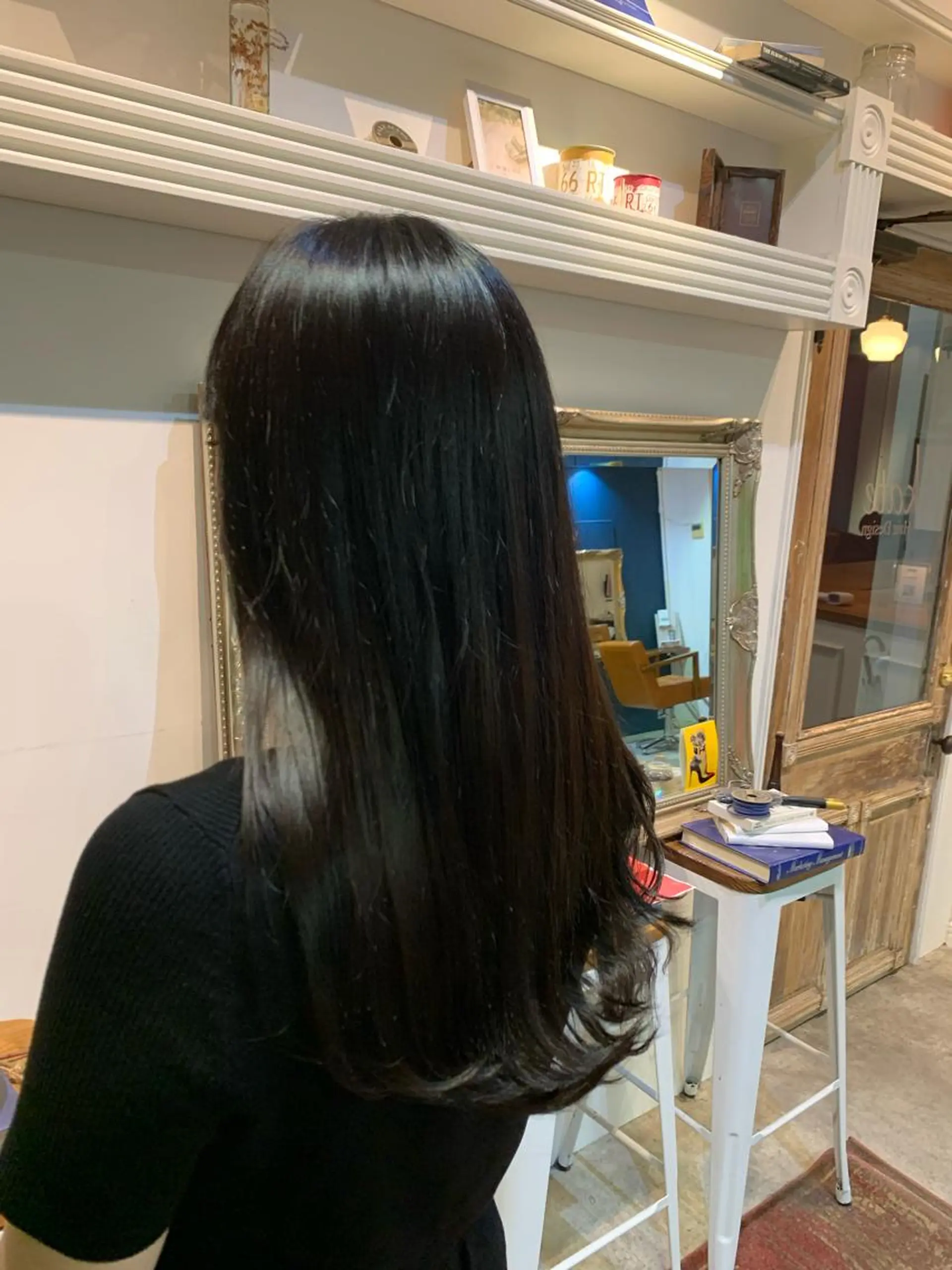 セミロング カラー 黒髪 ブルーカラー ブルーブラック ヘアカラー トリートメント ヘアセット 金子 廉のヘアスタイル