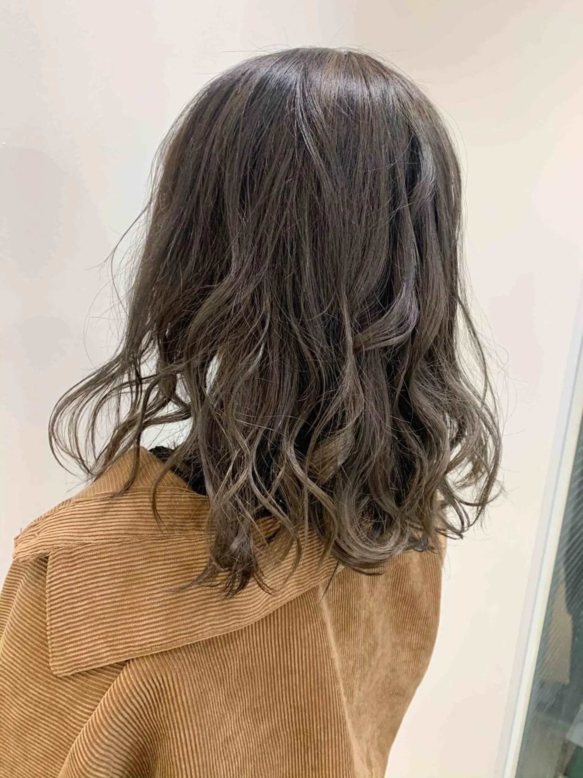 ミディアム カラー 縮毛矯正/髪質改善 /韓国風　山川春輝のヘアスタイル