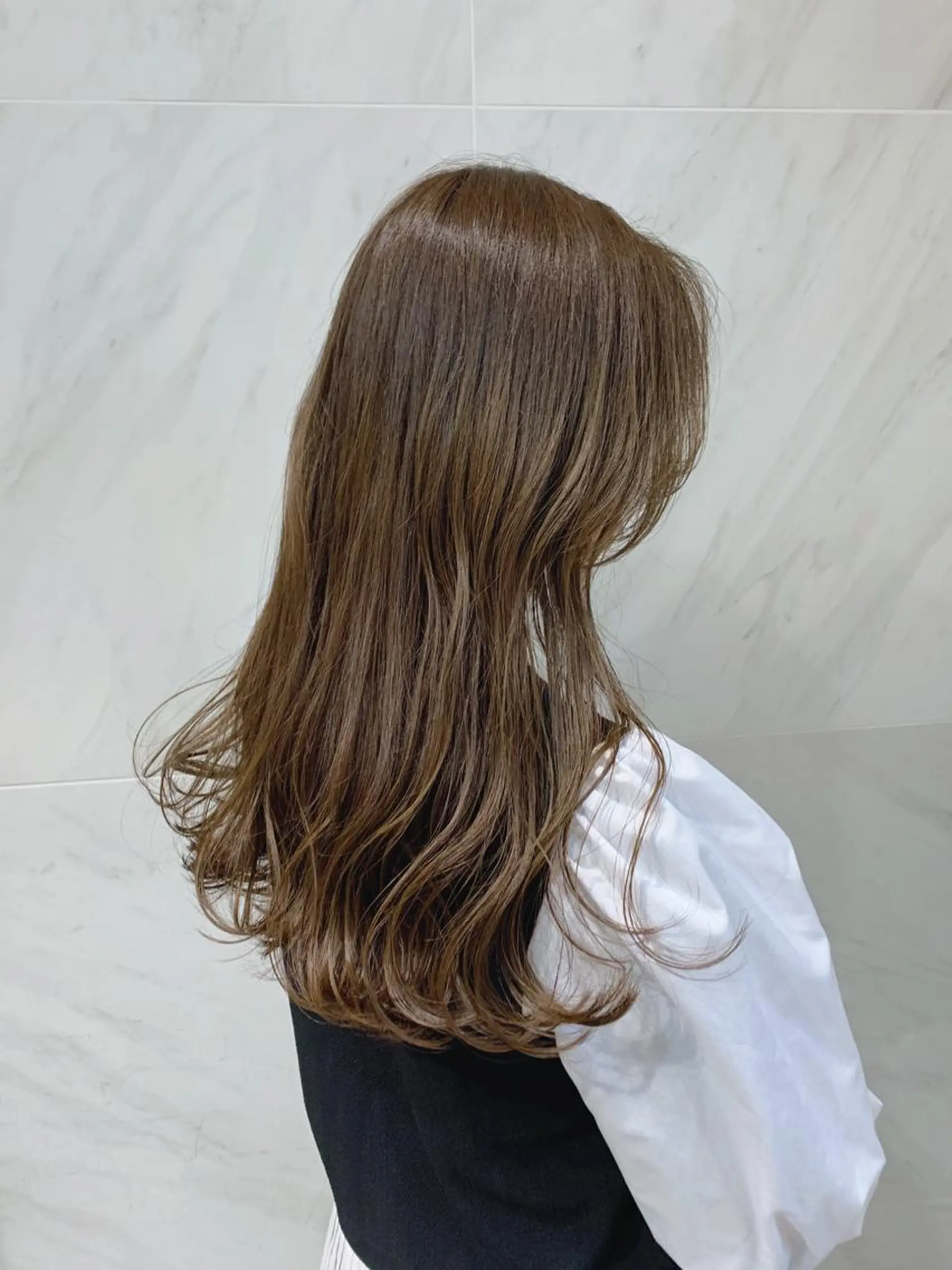 セミロング カラー チバ タクミのヘアスタイル