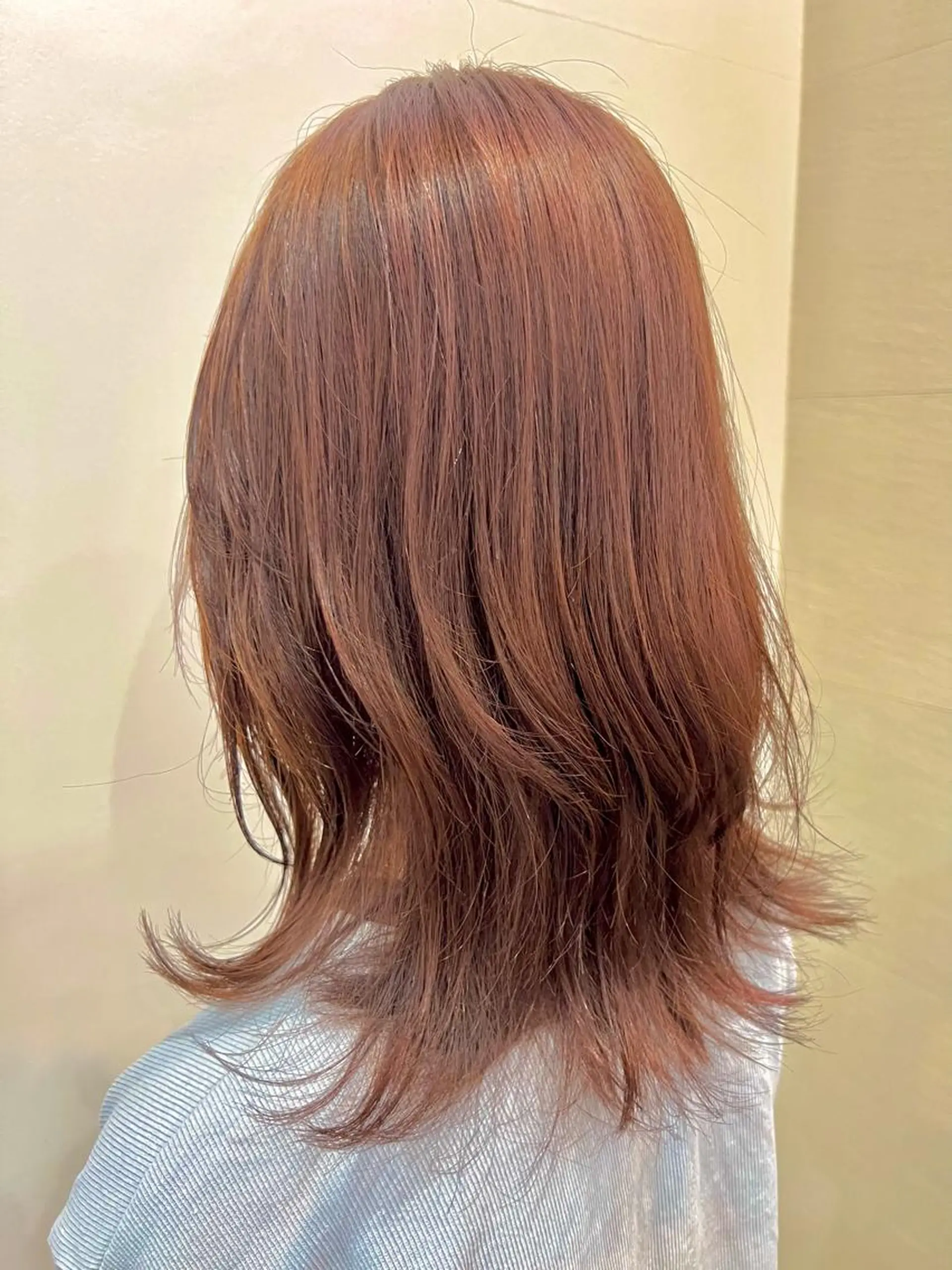 ミディアム カラー ブラウンカラー ピンクカラー ピンクブラウン ヘアカラー トリートメント メンズカット曲がる 縮毛矯正佐々木タクマのヘアスタイル