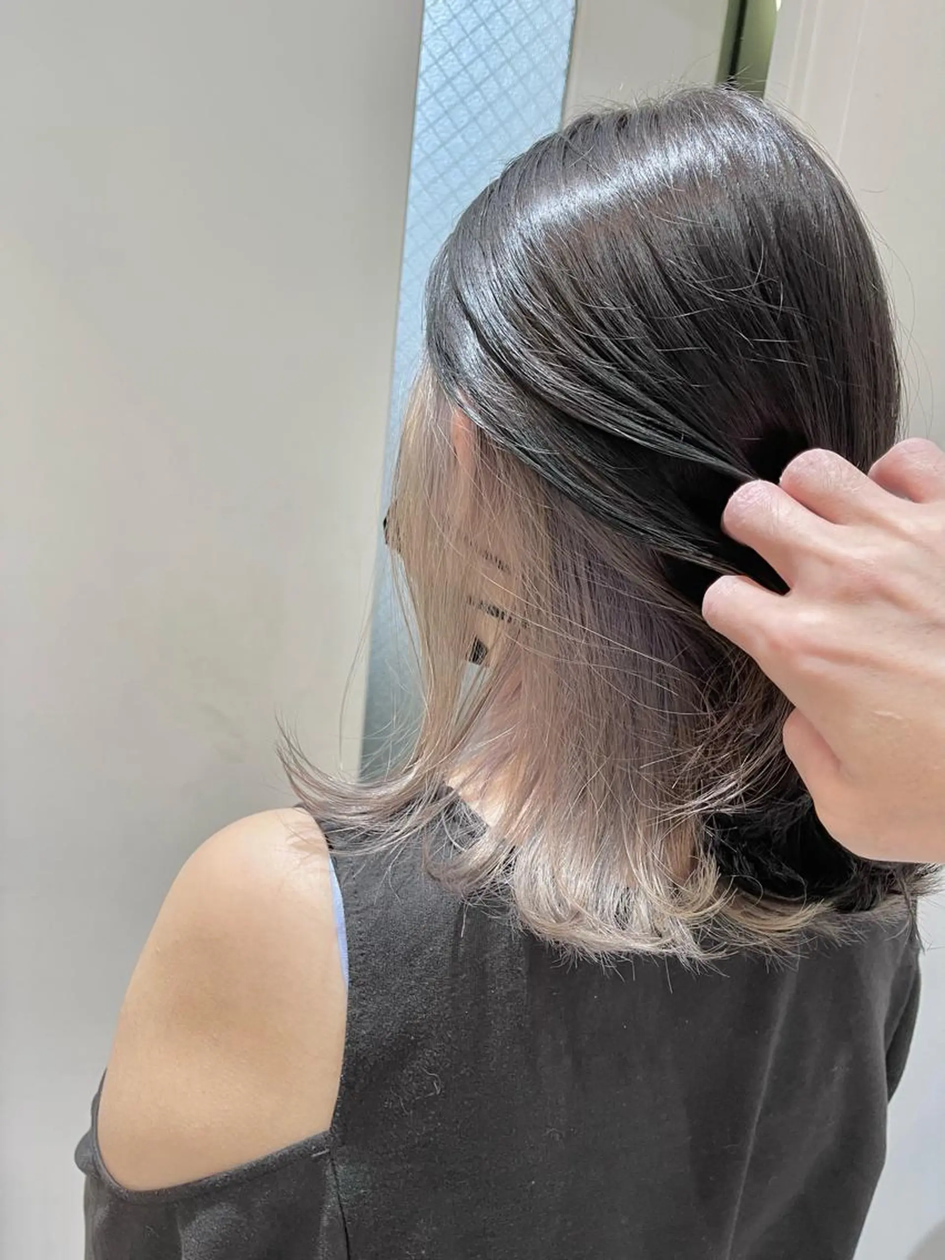 ミディアム カラー ヘアアレンジ ベージュカラー インナーカラー ホワイトベージュ ヘアカラー トリートメント 縮毛矯正/美髪 髪質改善/石田幸輔のヘアスタイル