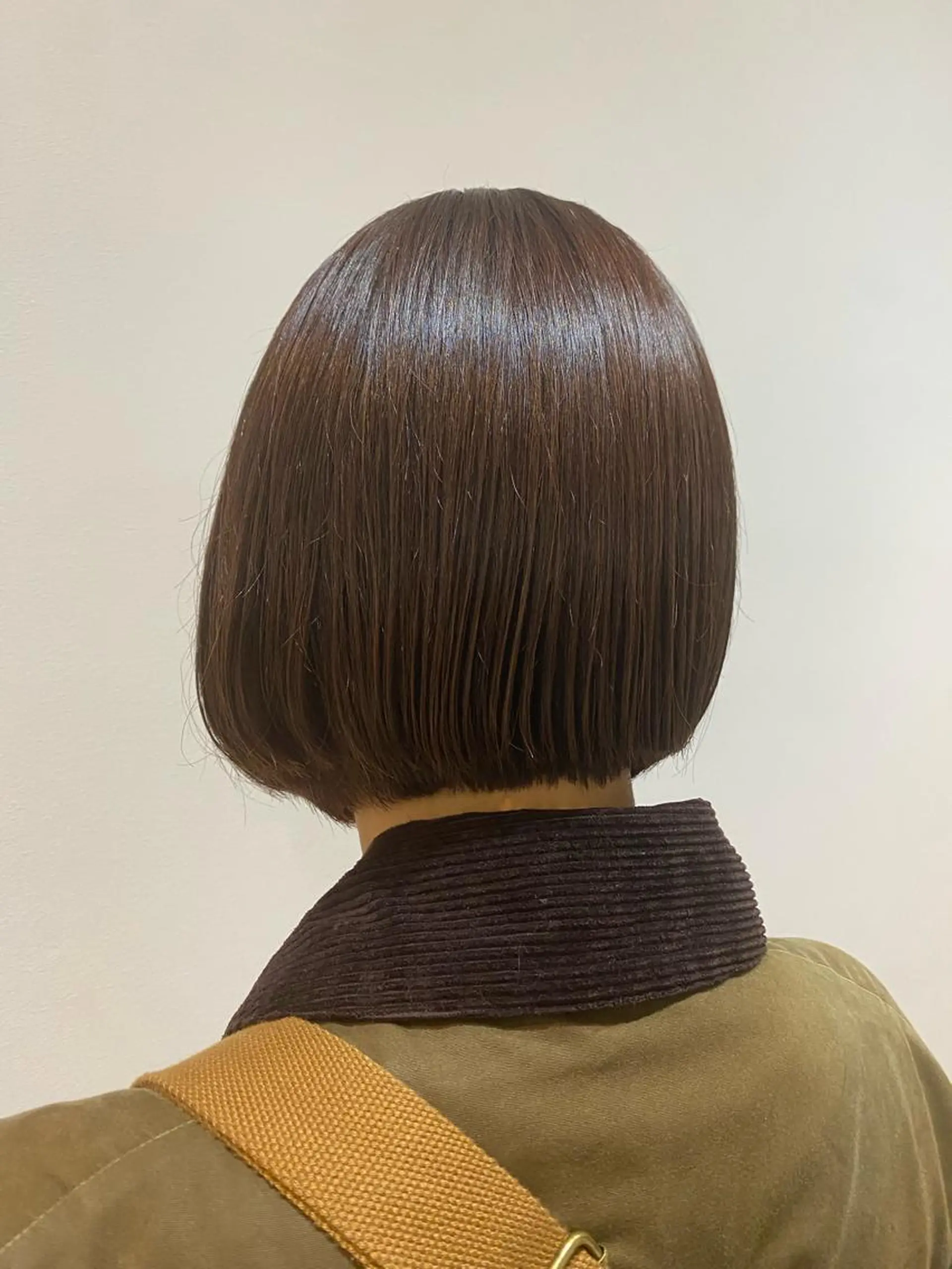 ショート カラー バレイヤージュ ブリーチ ケアブリーチ デザインカラー ダブルカラー カット ヘアカラー トリートメント 大人かわいい×艶髪 🤍塩川のヘアスタイル