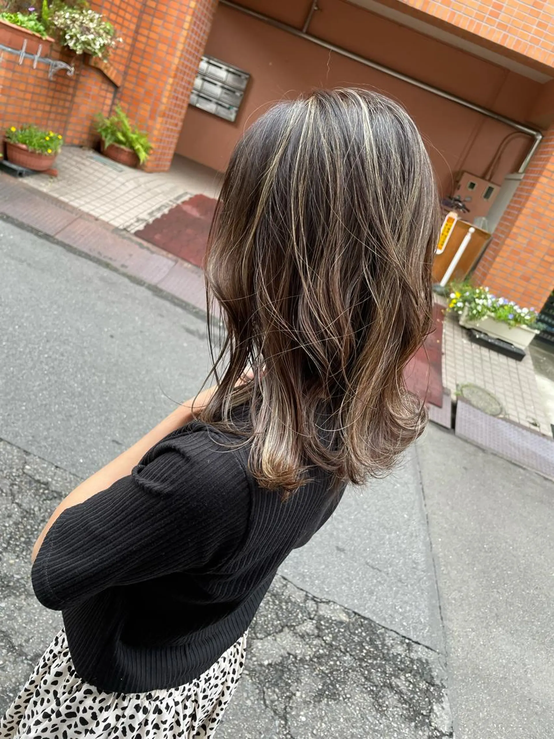 セミロング カラー ハイライトカラー ハイライト ヘアカラー AN'TIA小作代表 ⭐︎kazuma⭐︎のヘアスタイル