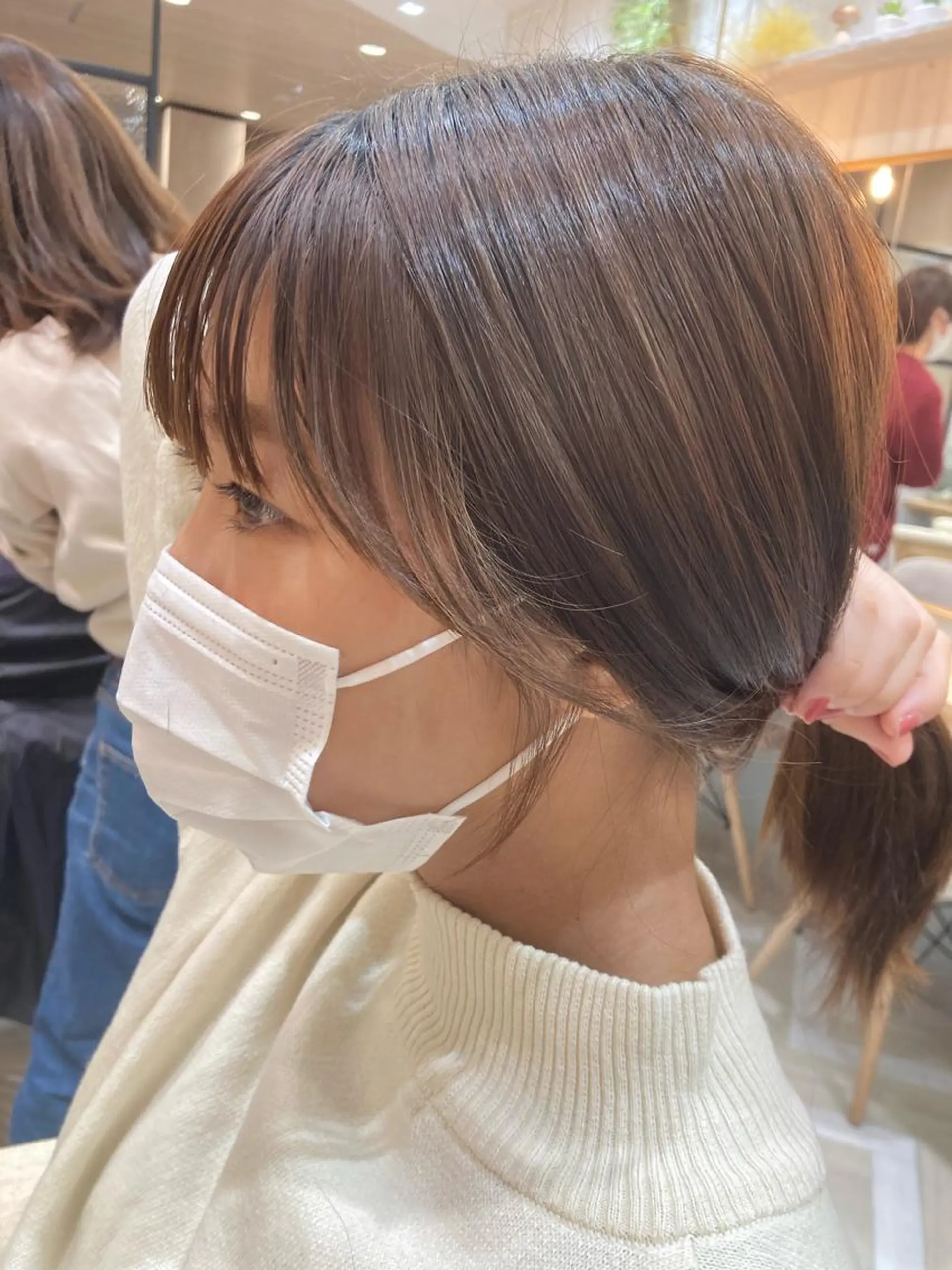 ミディアム 顔まわりレイヤー レイヤーカット おくれ毛 小顔カット Loom .by Sea  ルームバイシー所属・レイヤー/前髪/ 韓国/CHIHIROのヘアスタイル