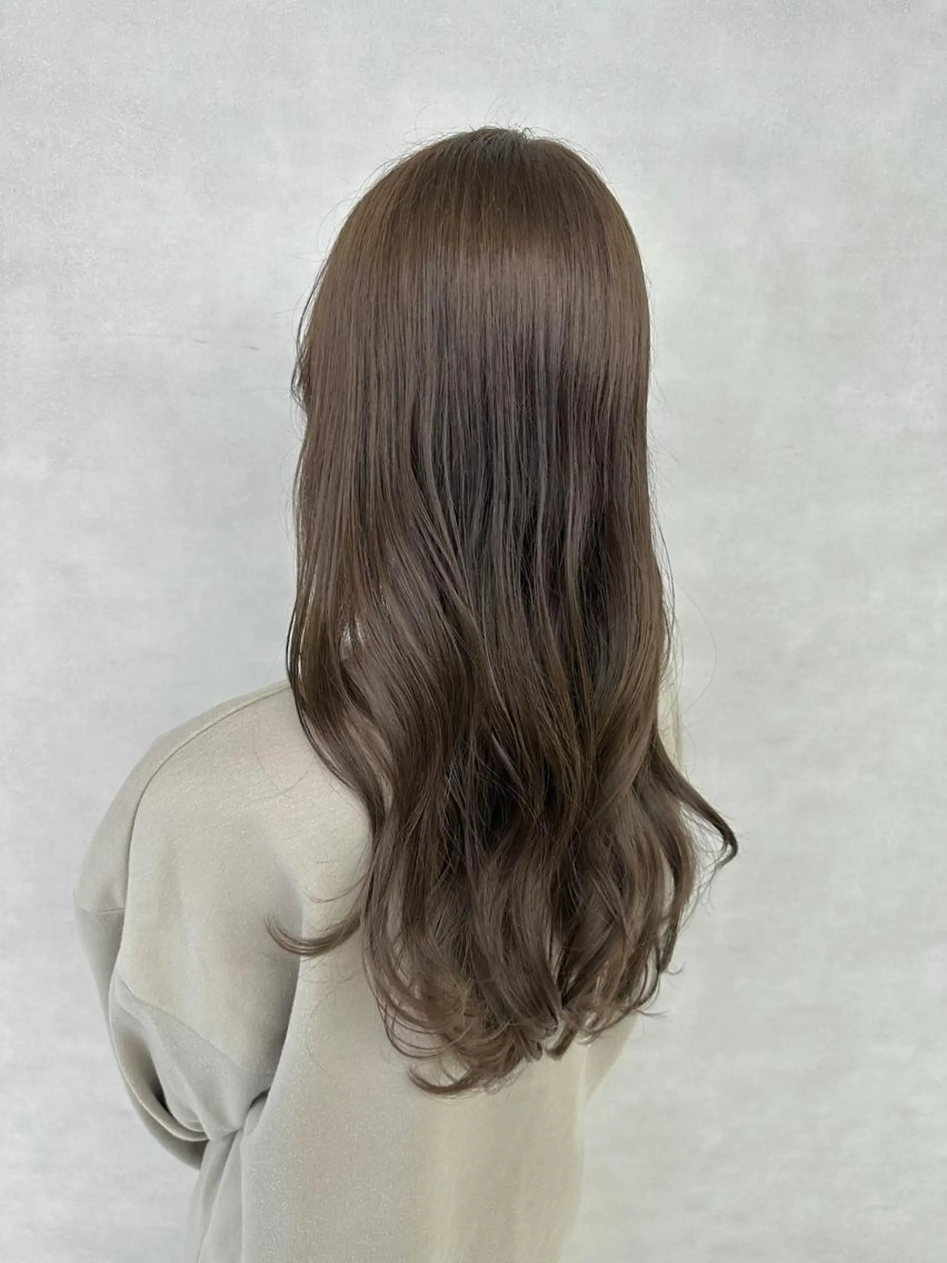 ロング カラー ヘアアレンジ ブリーチ 透明感カラー ダブルカラー ブリーチなしカラー 顔まわりレイヤー カット ヘアカラー トリートメント 大人レイヤー& 透明感カラー💄のヘアスタイル