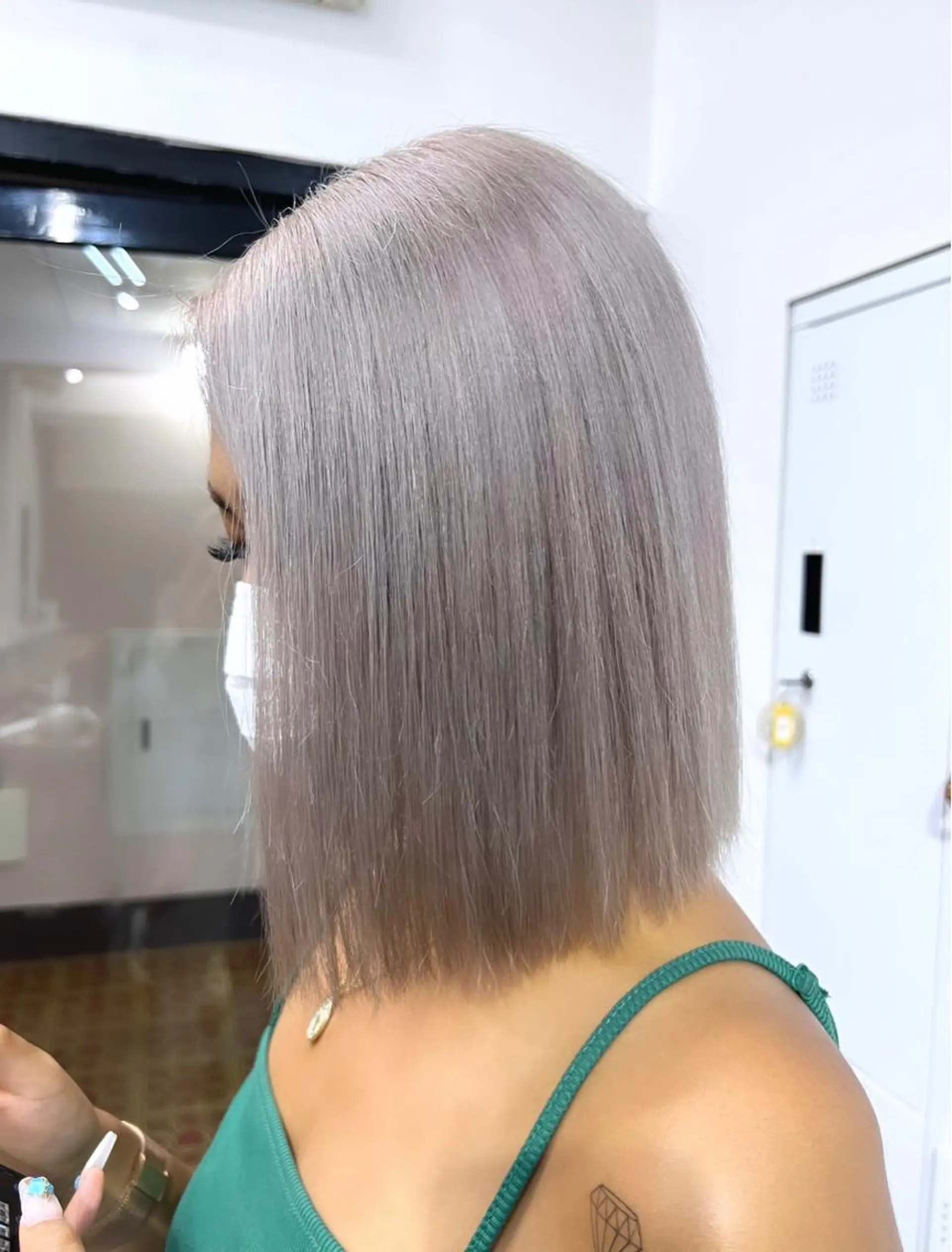 ミディアム カラー ブリーチ ケアブリーチ ヘアカラー 🧠U-topia 西村彩🧠のヘアスタイル