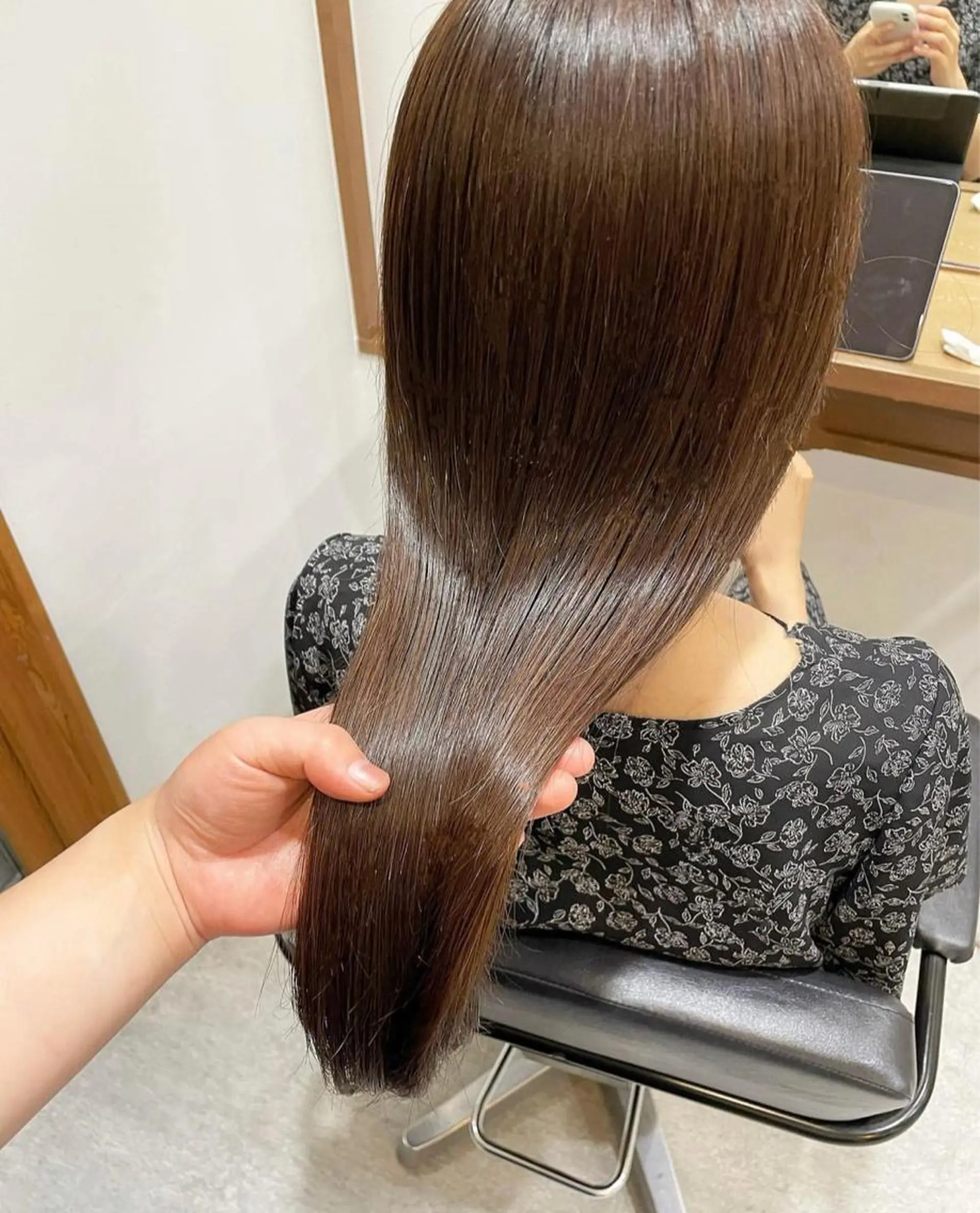 ロング カラー トリートメント カット ヘアカラー トリートメント 髪質改善ストレート✨ パーマヘア✨YUKIのヘアスタイル