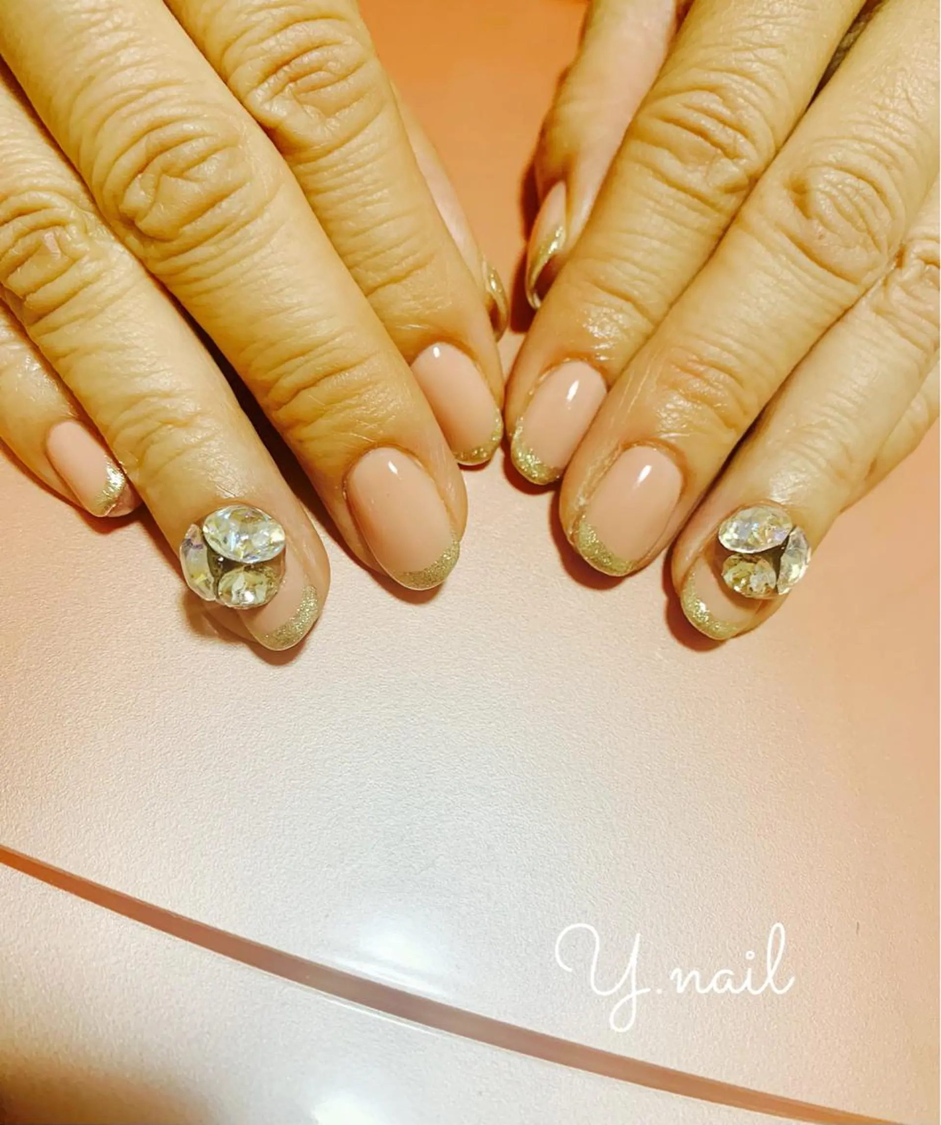 ネイル フレンチネイル ラメ(グリッター) ストーンネイル Feliz 楽しいネイルサロンのネイルデザイン